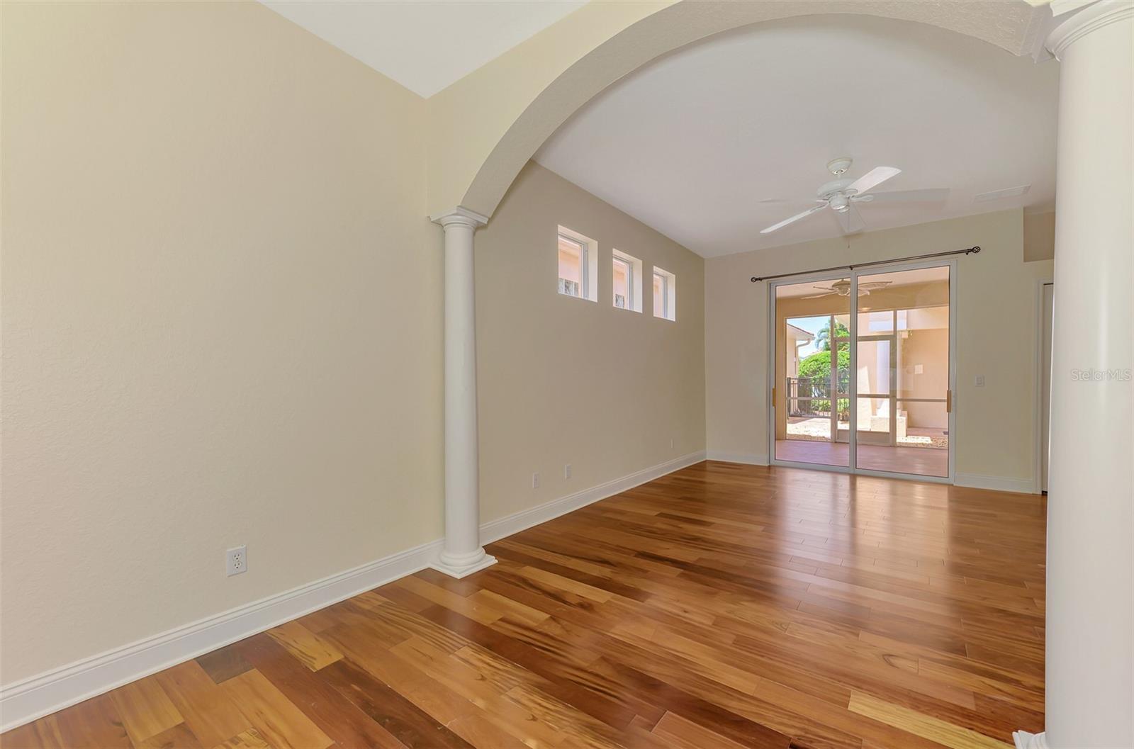 PALM LAKES - Residential Lease
