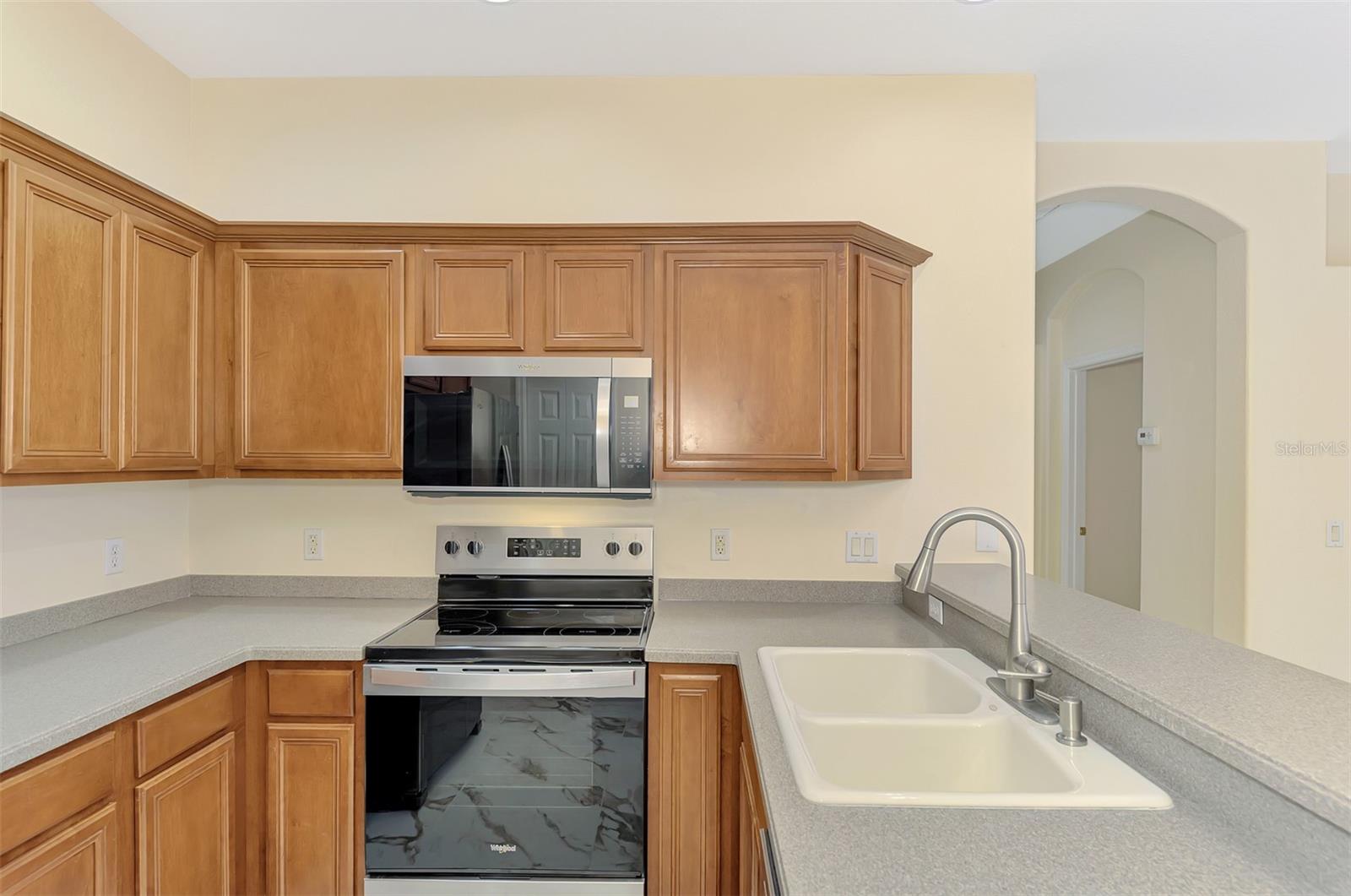 PALM LAKES - Residential Lease