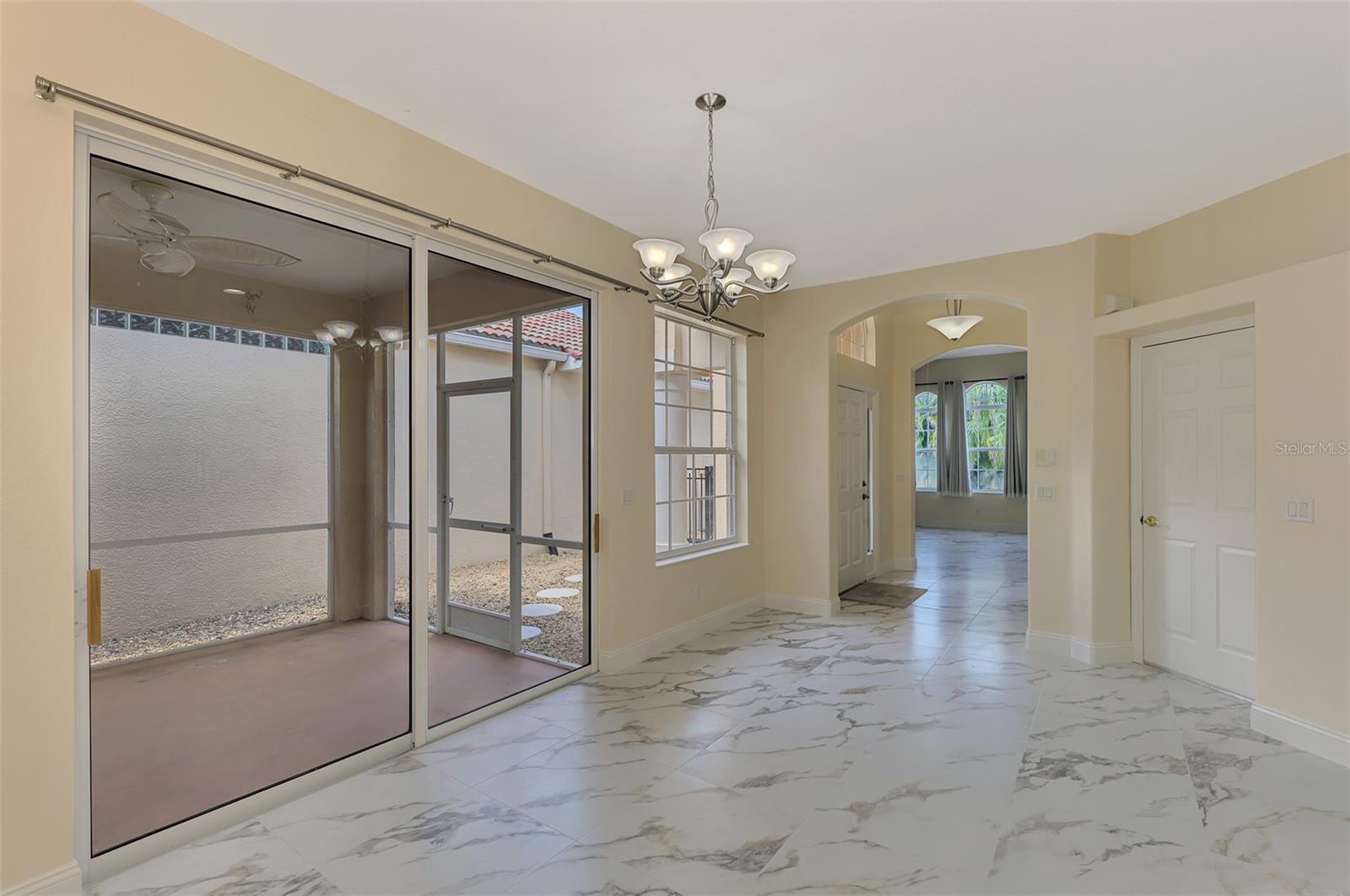 PALM LAKES - Residential Lease