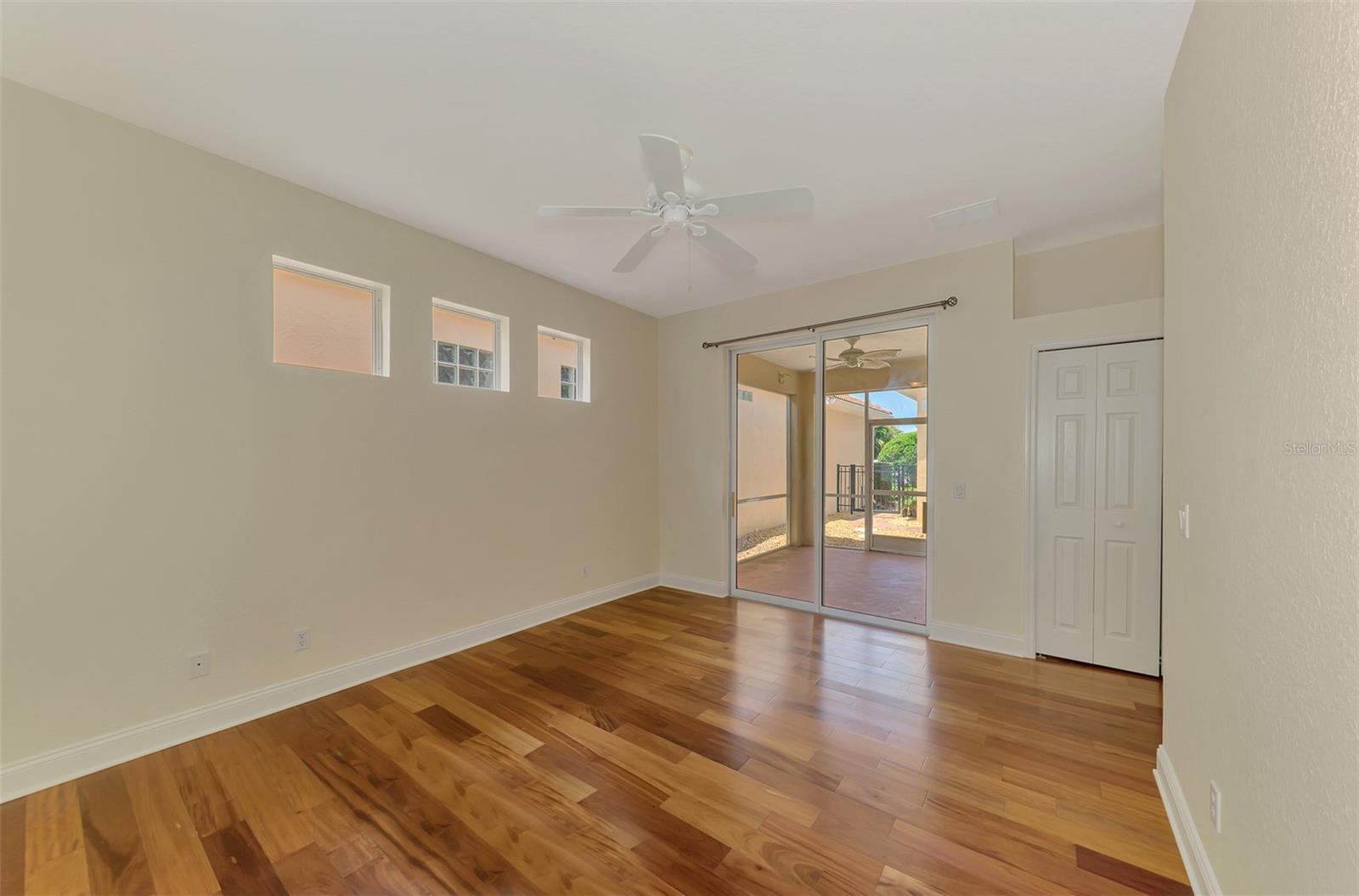 PALM LAKES - Residential Lease