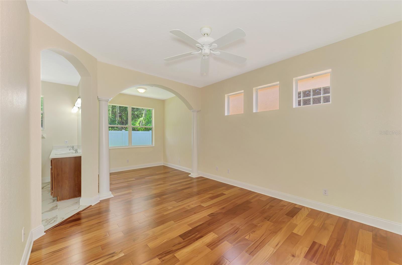 PALM LAKES - Residential Lease
