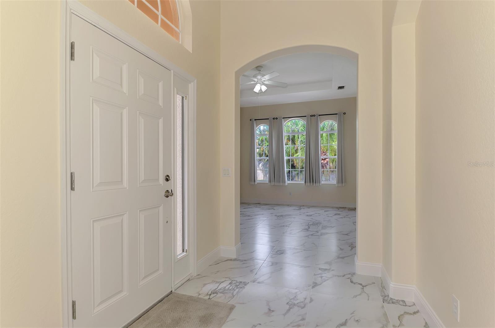 PALM LAKES - Residential Lease