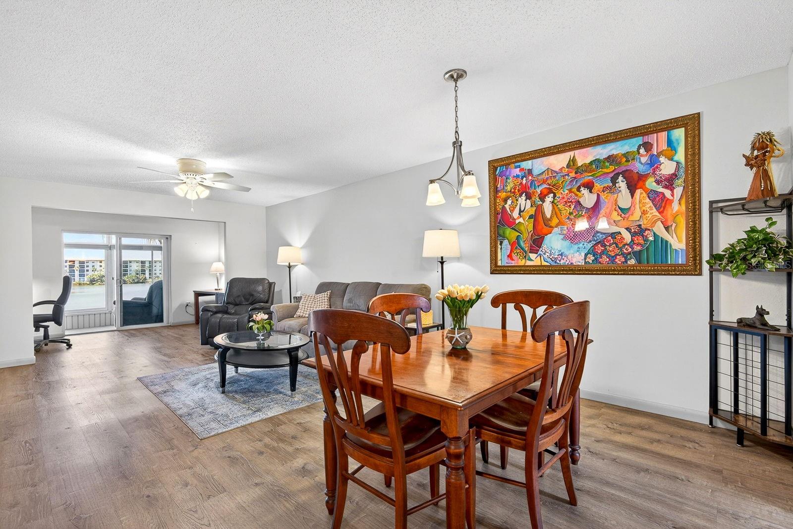 BAYSHORE ON THE LAKE APTS III SEC2 - Residential