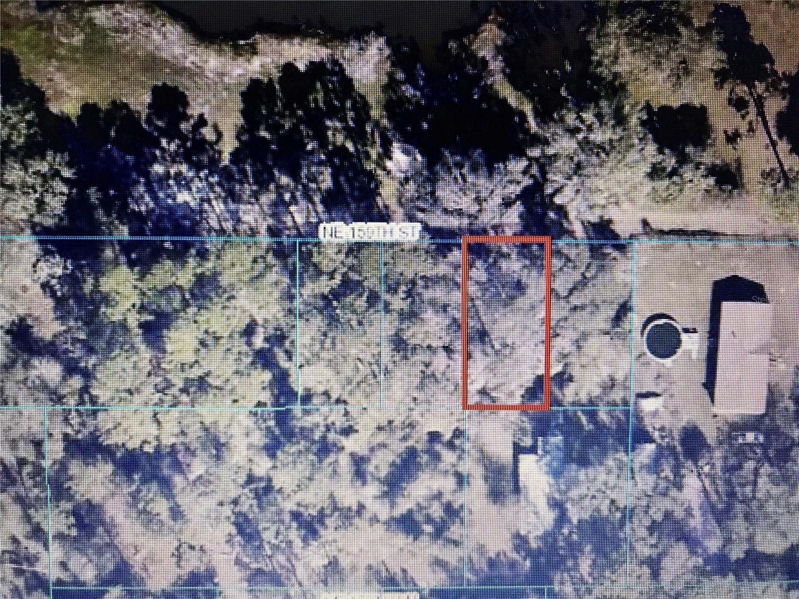 This is your chance to purchase the perfect weekend getaway or a site to build your "Cabin in the Woods". Located Northeast of Ocala and near the Ocklawaha River and the Ocala National Forest. Just a short drive to Silver Springs State Park to kayak or canoe the five-mile Silver River. Also located just 30 miles from the beautiful World Equestrian Center in Ocala. It is priced to sell and owner says bring all offers!