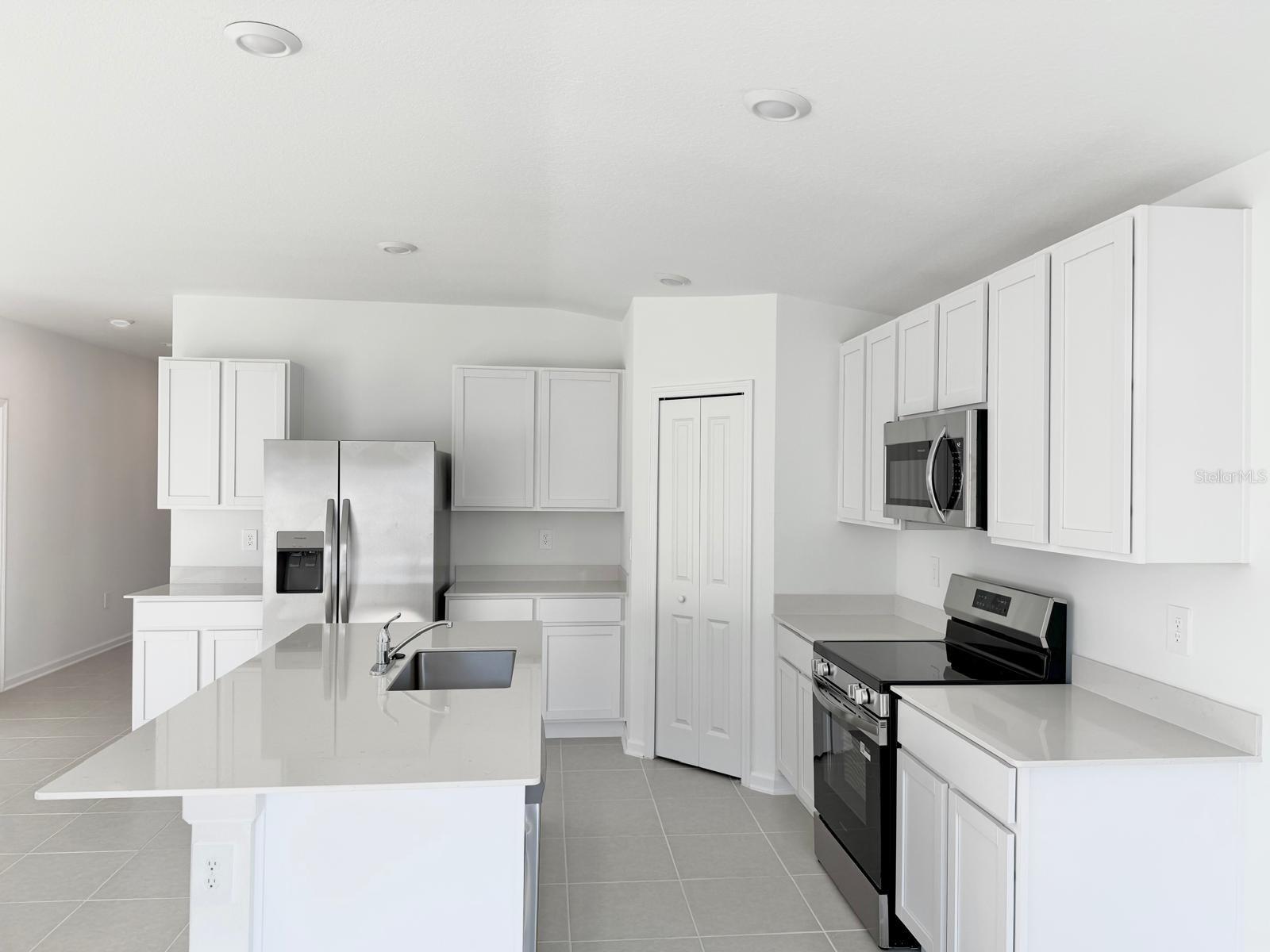 PEACE CRK RESERVE - Residential Lease
