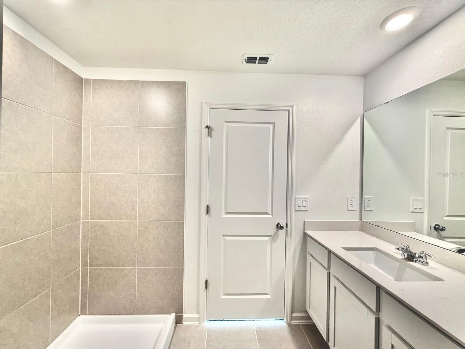 PEACE CRK RESERVE - Residential Lease