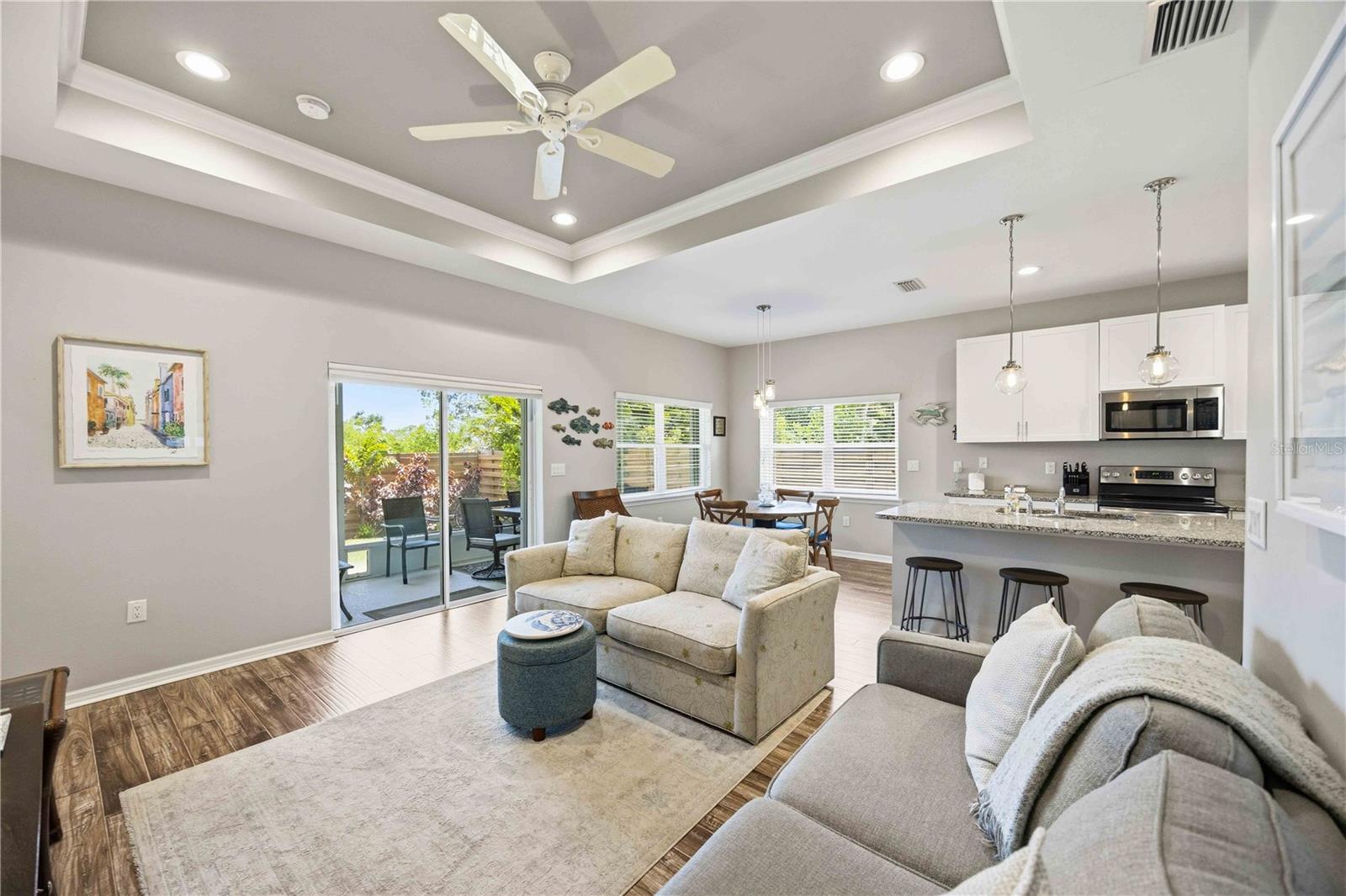 BAY POINT CORR OF - Residential
