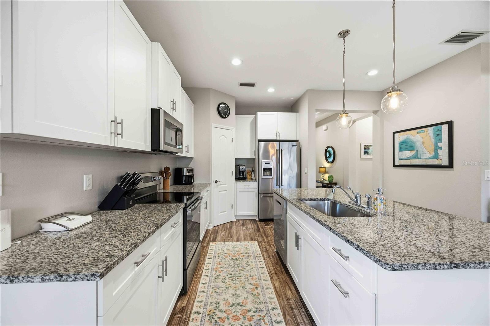 BAY POINT CORR OF - Residential