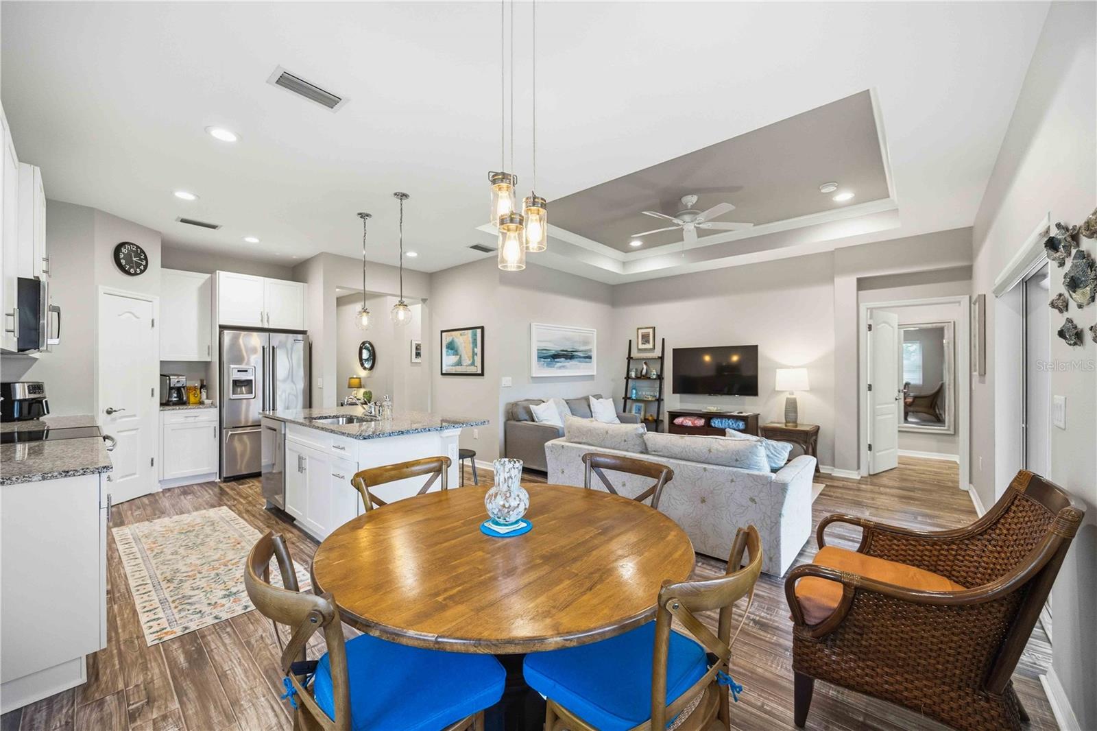 BAY POINT CORR OF - Residential