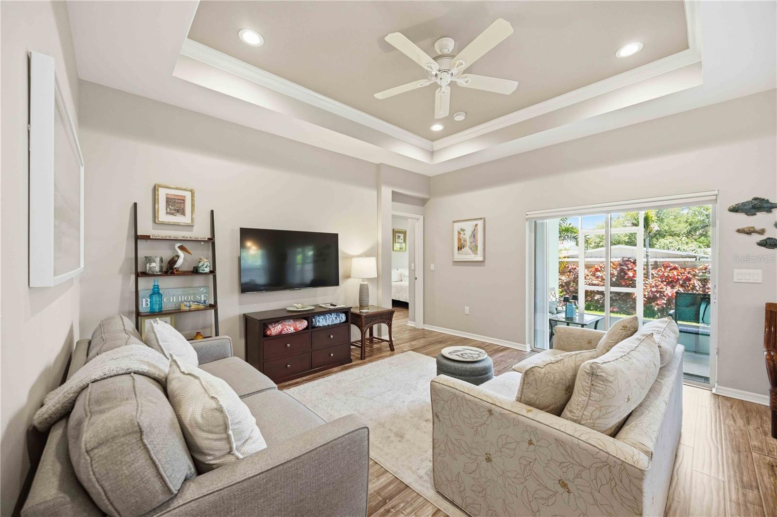 BAY POINT CORR OF - Residential