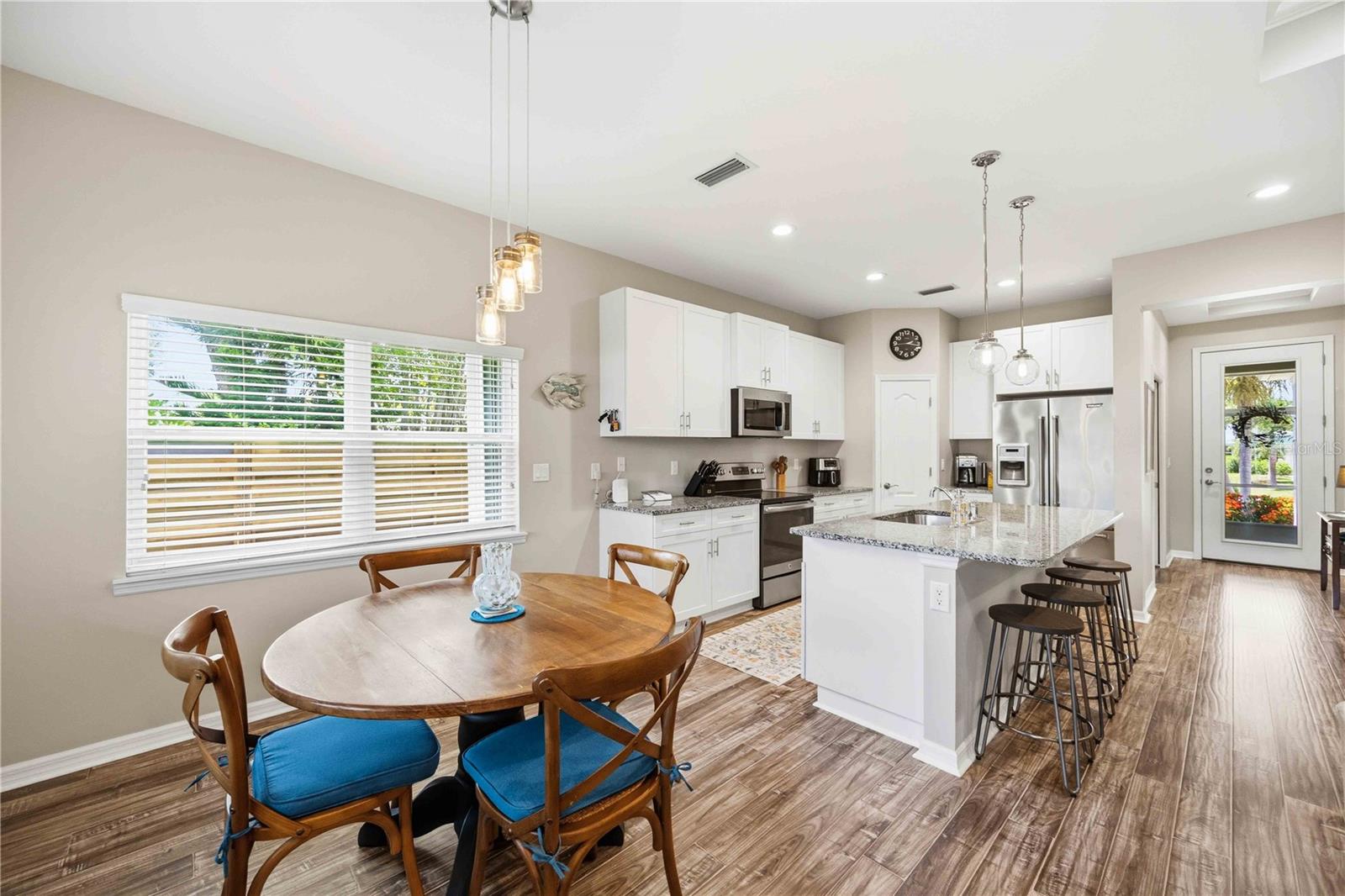 BAY POINT CORR OF - Residential