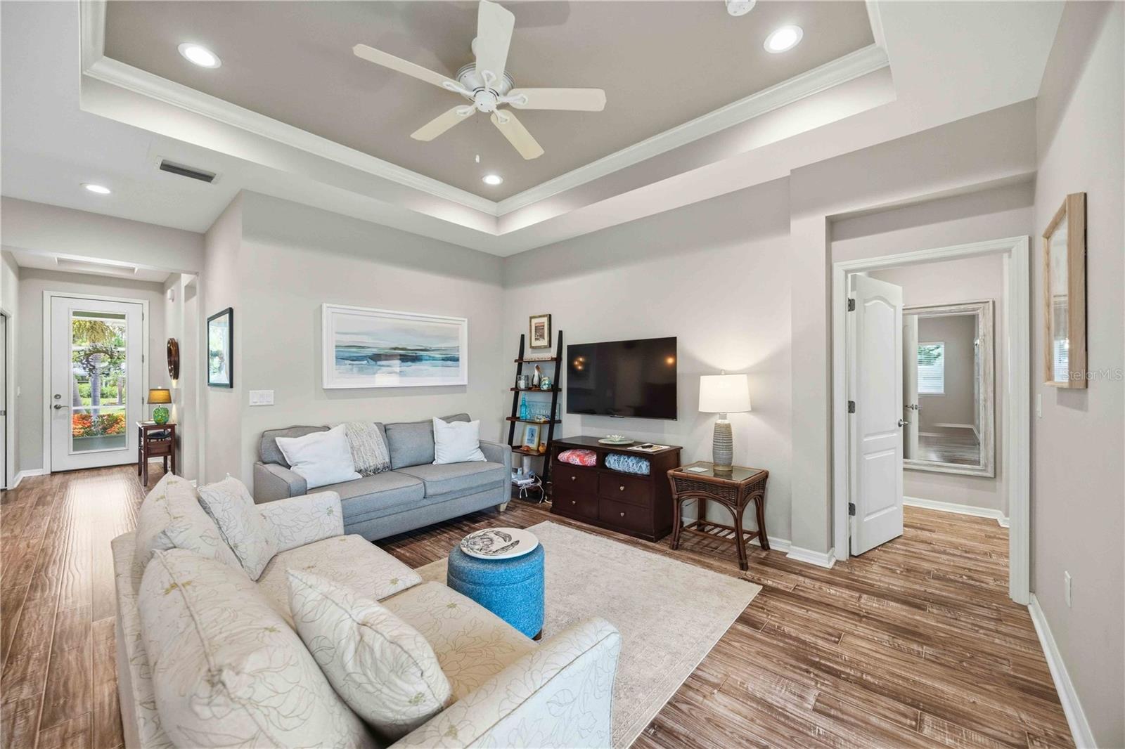 BAY POINT CORR OF - Residential