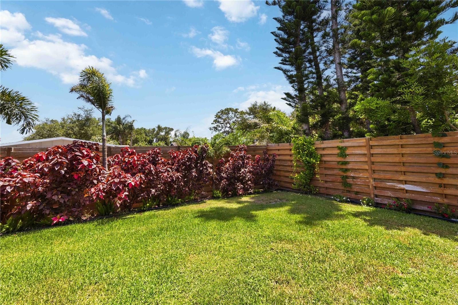 BAY POINT CORR OF - Residential