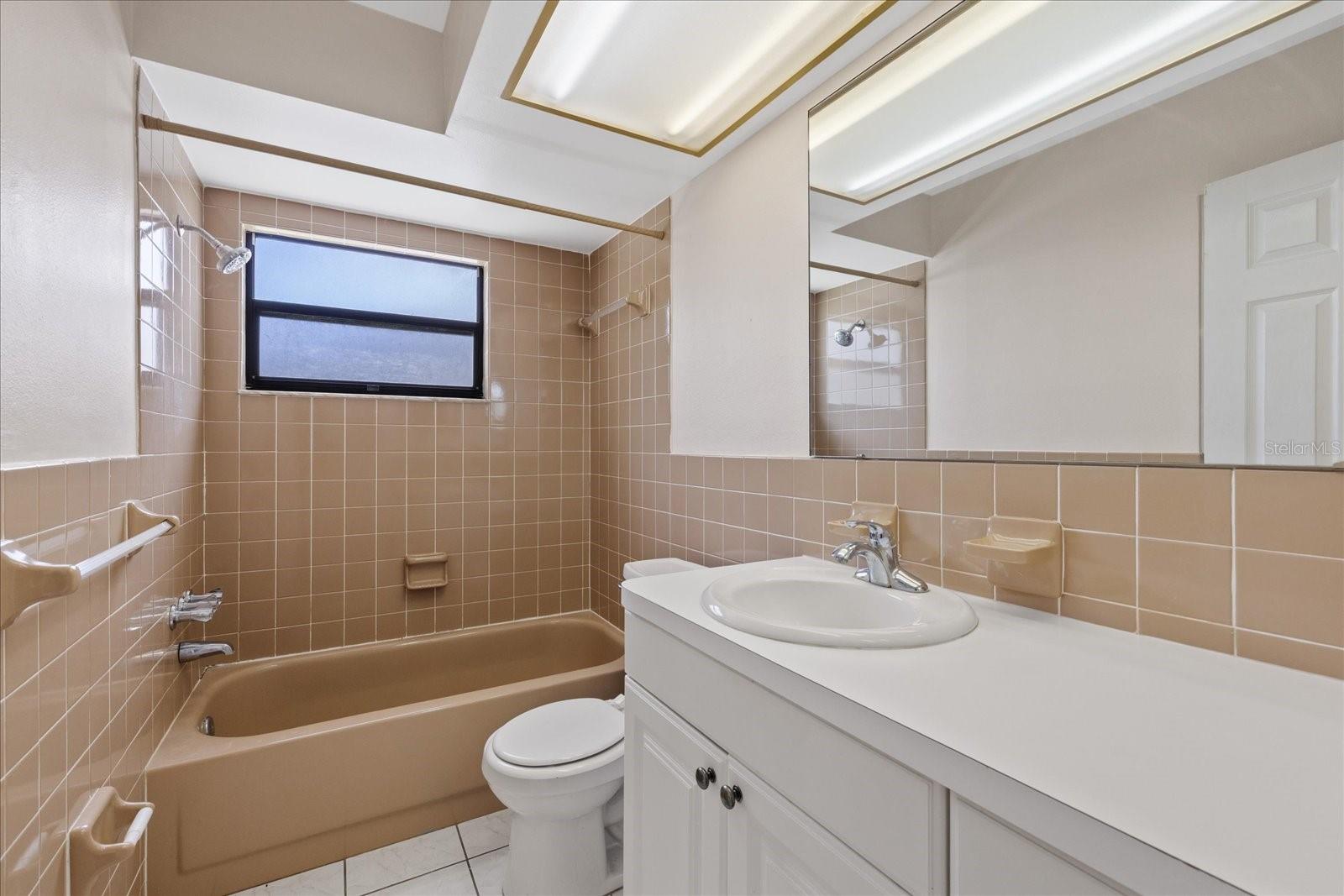 EMBASSY HILLS - Residential