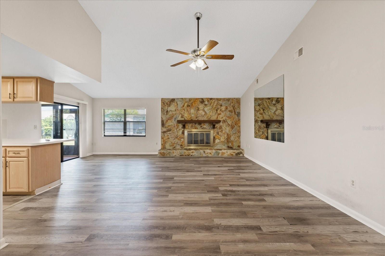 EMBASSY HILLS - Residential
