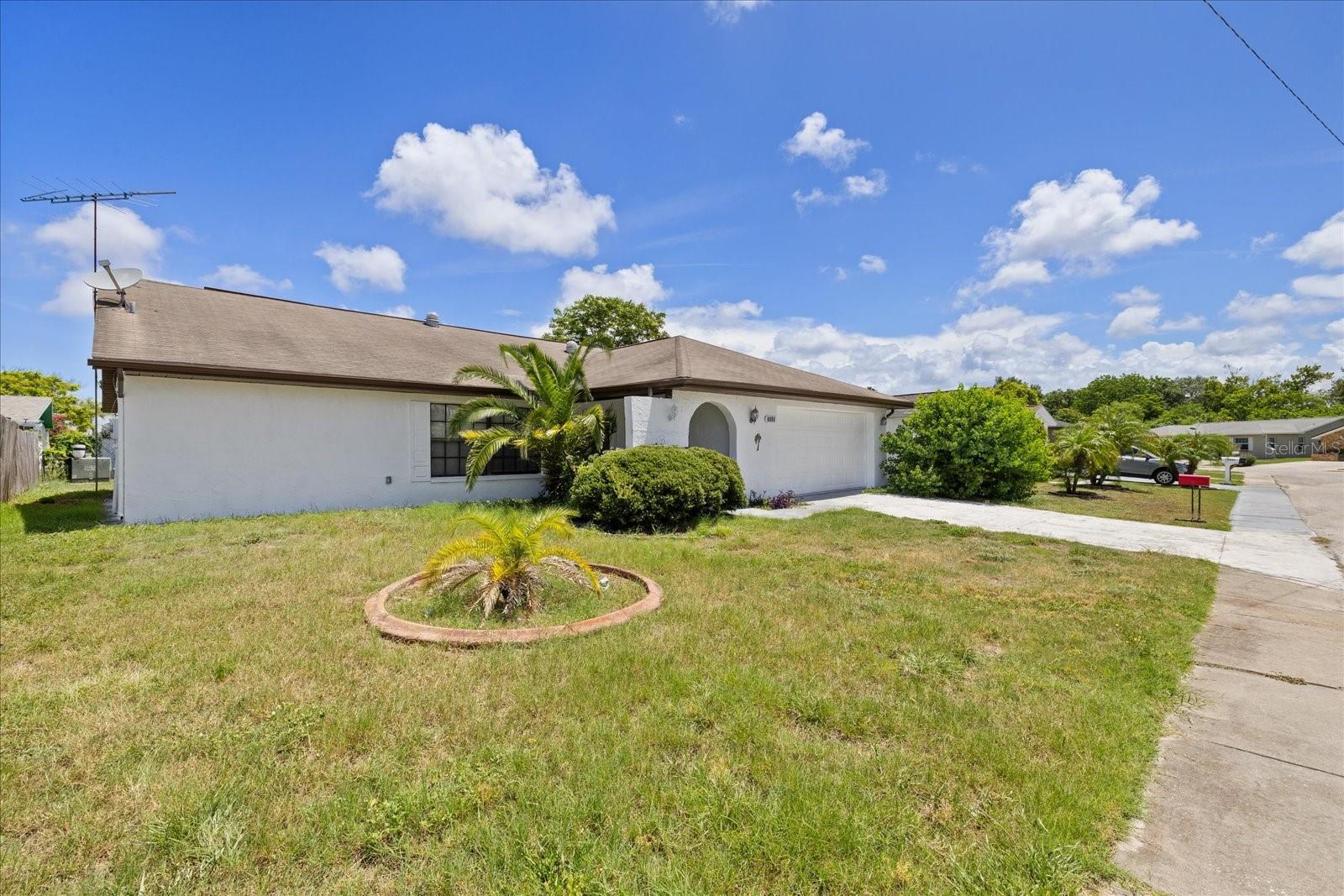 EMBASSY HILLS - Residential