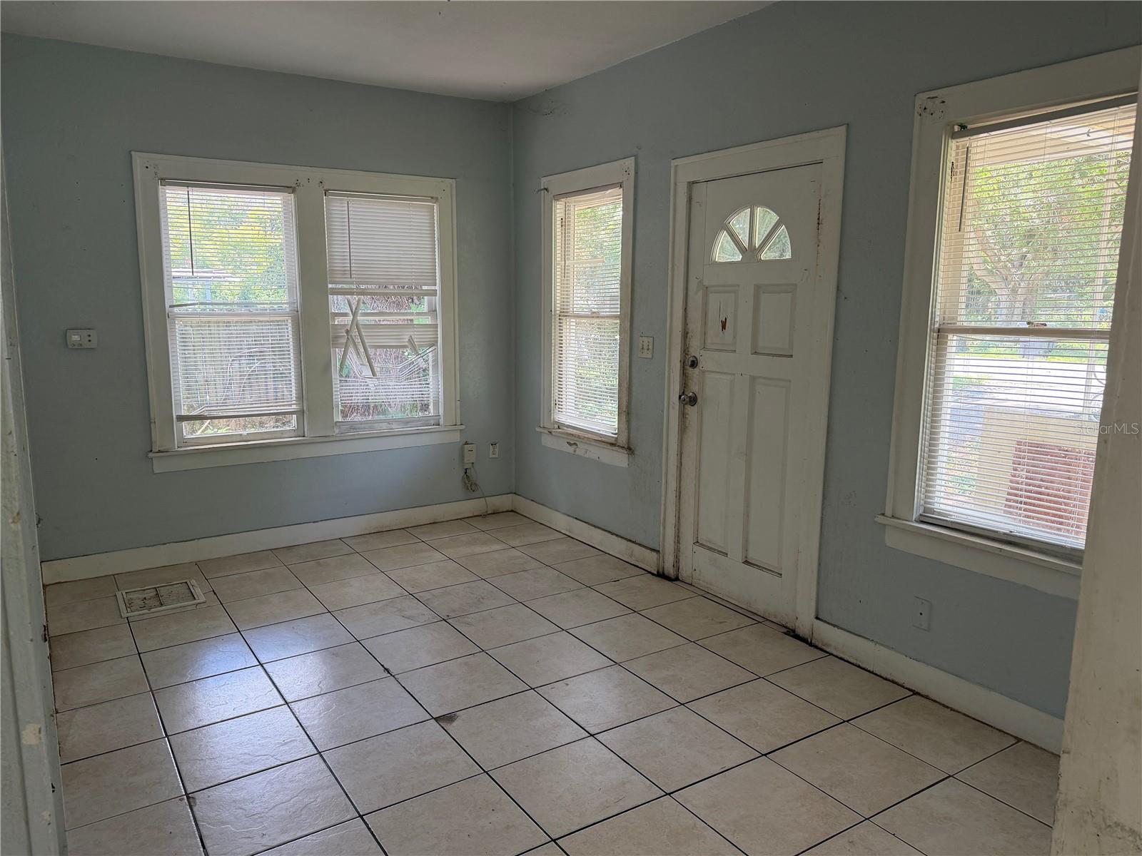 INWOOD - Residential