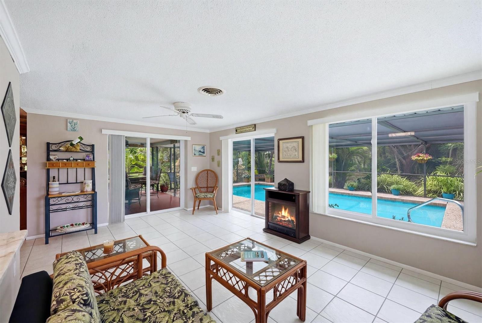 DEER CREEK ESTATES - Residential