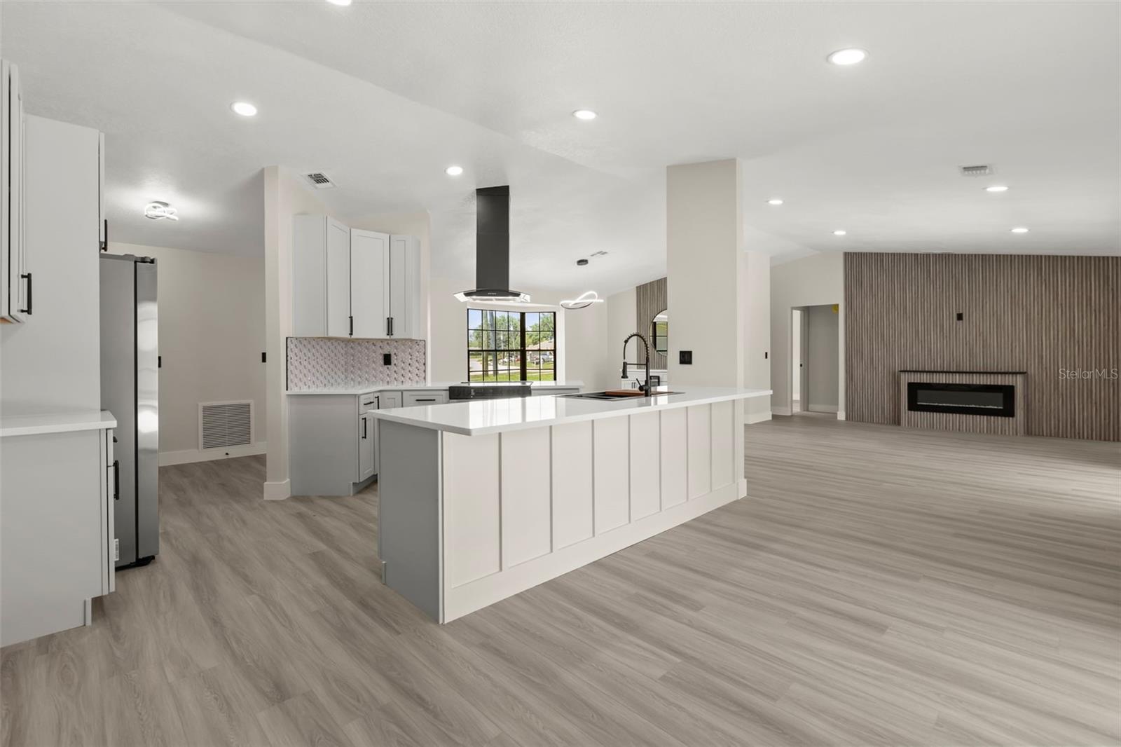 DELTONA LAKES UNIT 43 - Residential