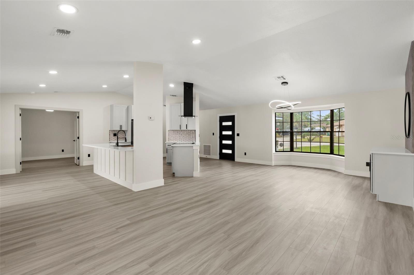 DELTONA LAKES UNIT 43 - Residential