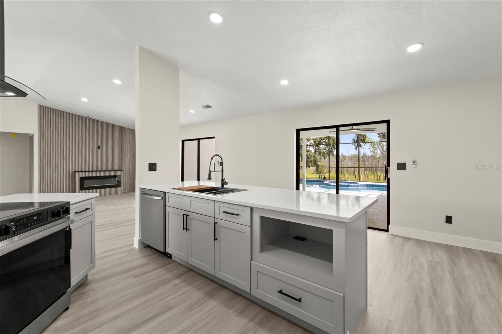 DELTONA LAKES UNIT 43 - Residential