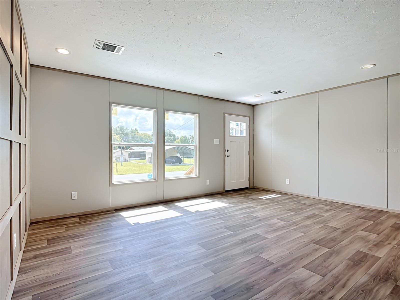 PINE GROVE PARK - Residential