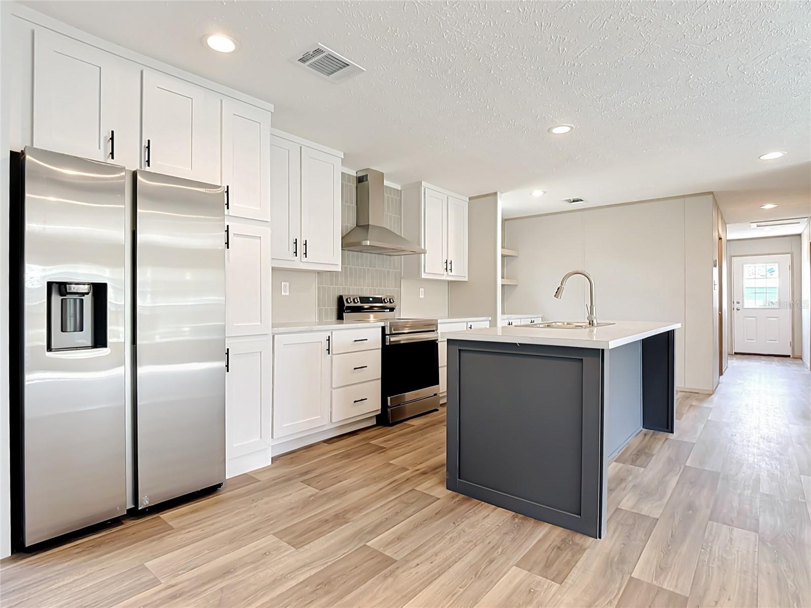 PINE GROVE PARK - Residential