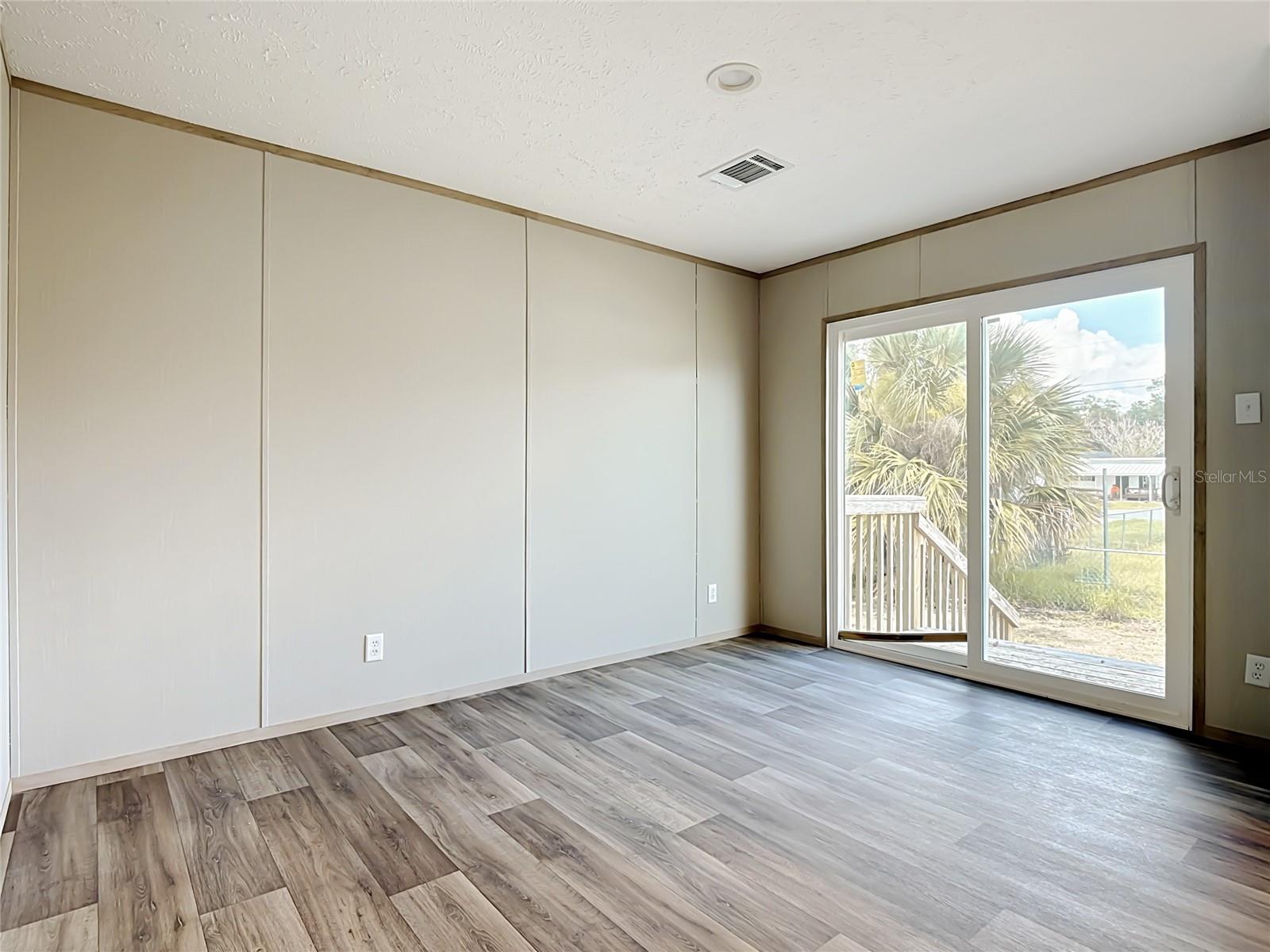 PINE GROVE PARK - Residential