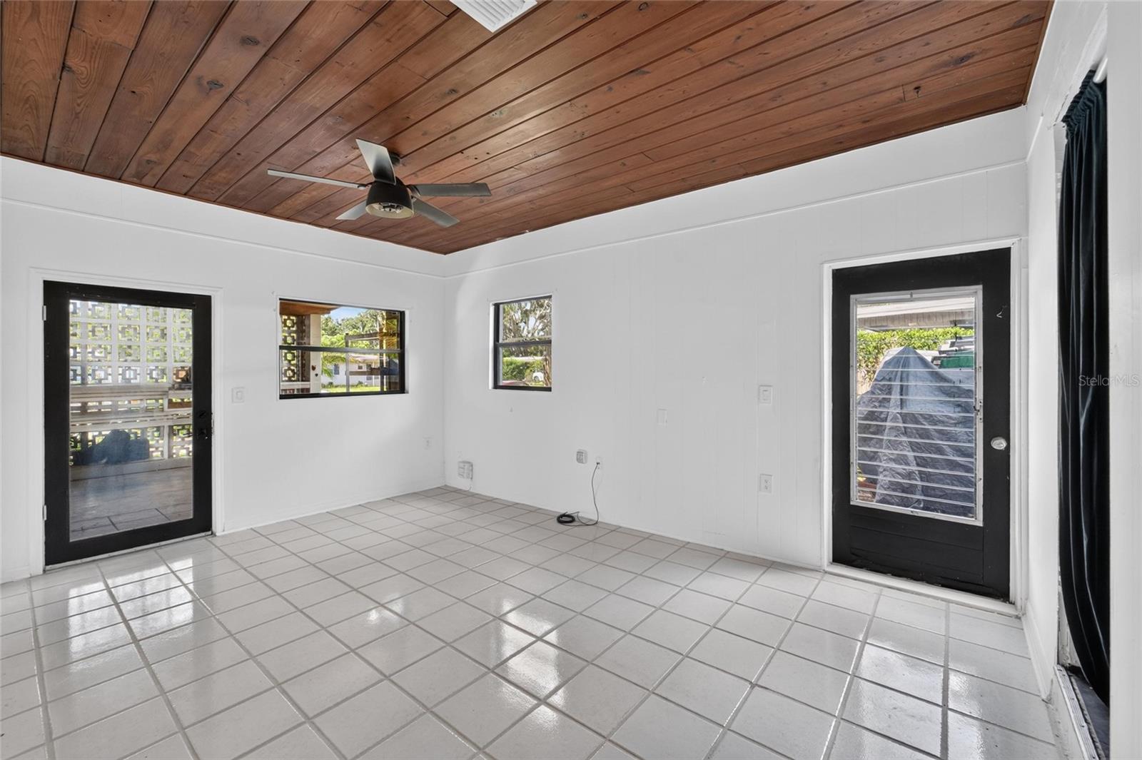 TEMPLE TERRACE RIVERSIDE - Residential