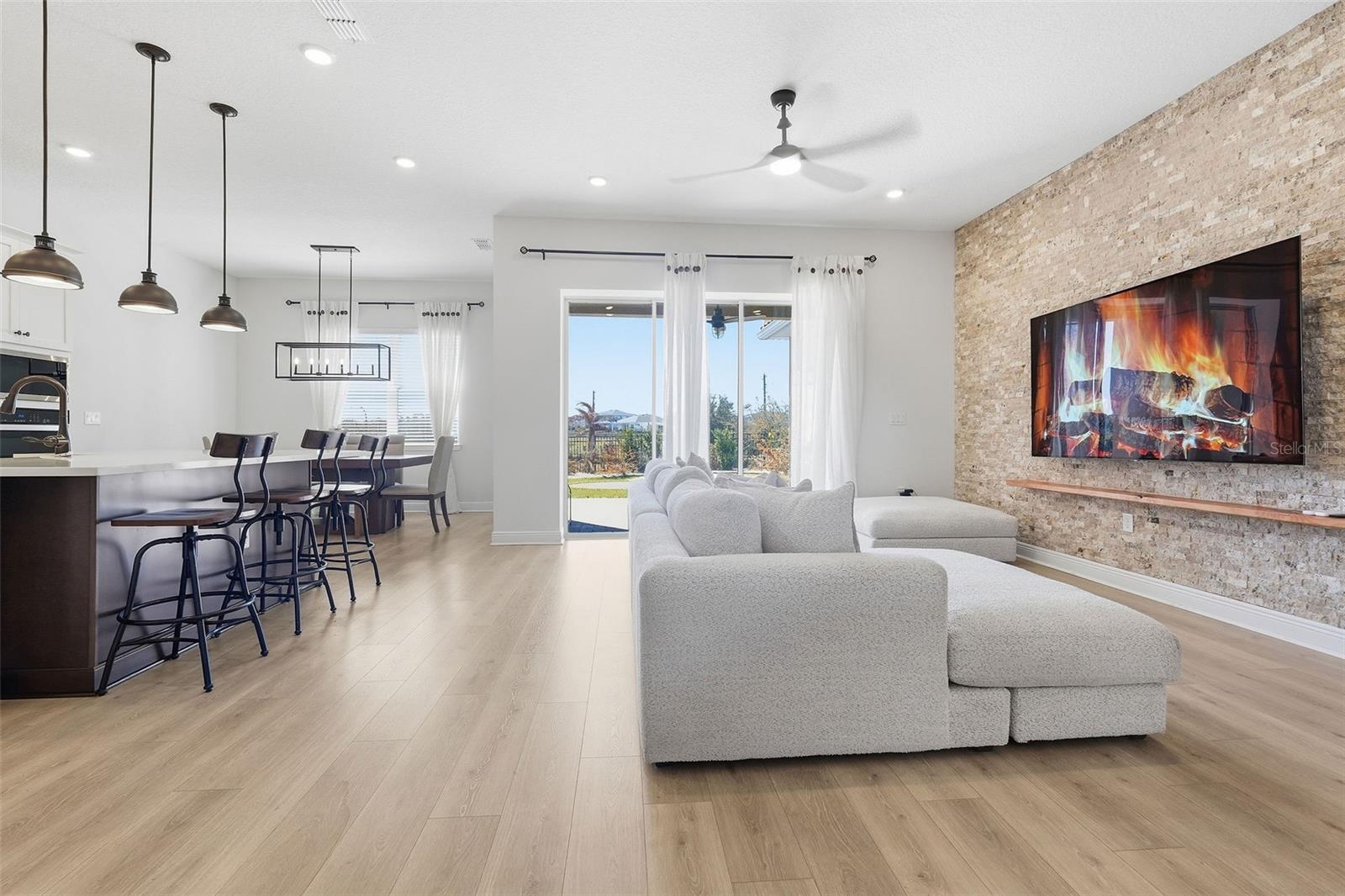 BELLA COLLINA WEST SUB - Residential