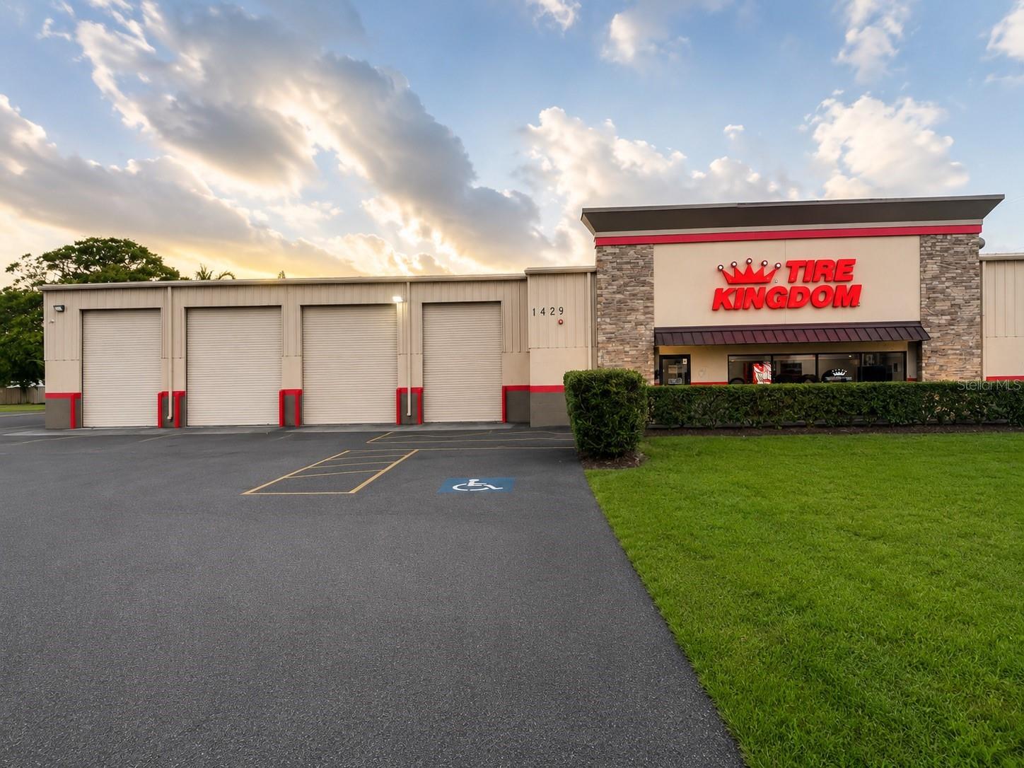 ACREAGE - Commercial Sale
