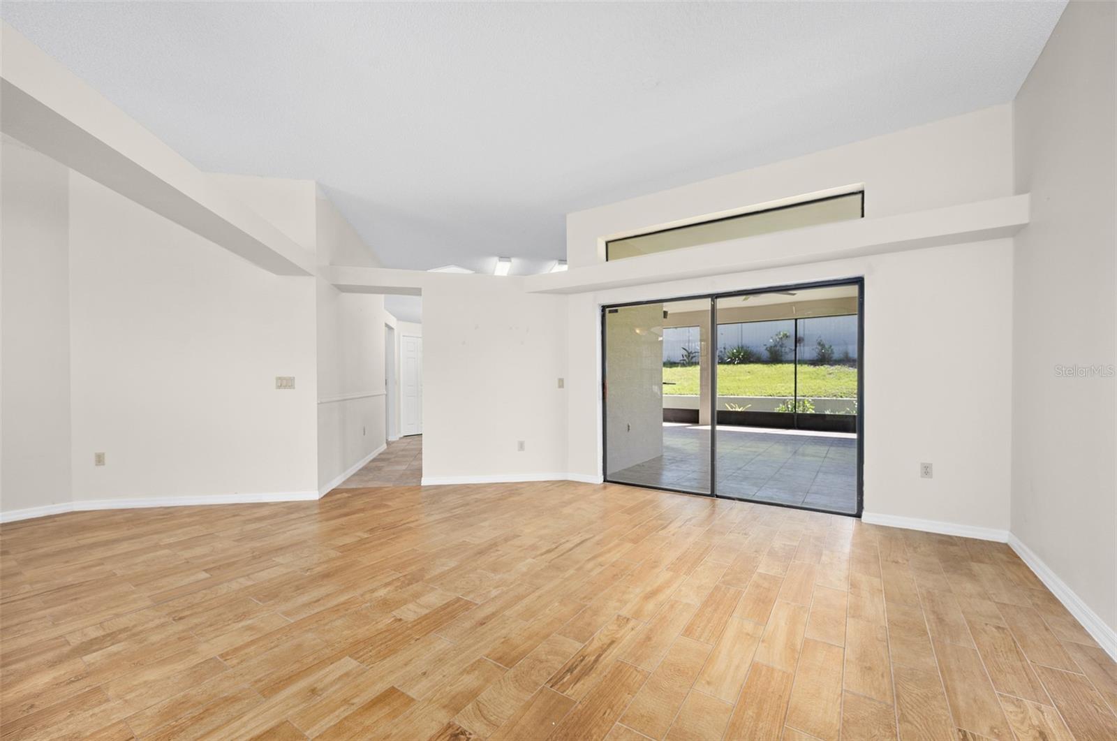 DELTONA LAKES UNIT 03 - Residential