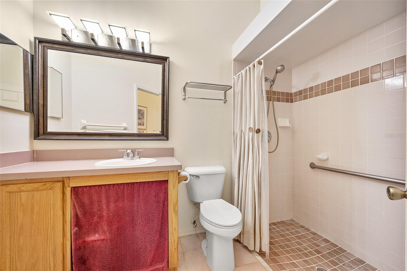 DELTONA LAKES UNIT 03 - Residential