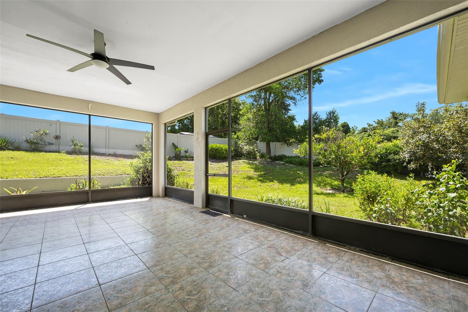 DELTONA LAKES UNIT 03 - Residential