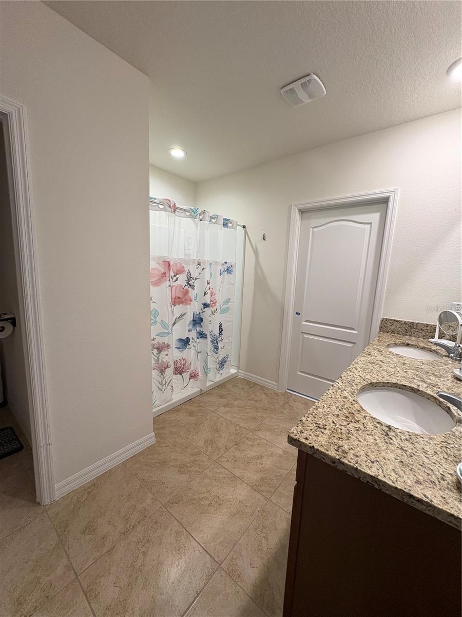 LAKE CHARLES RESIDENCE PH 1B - Residential
