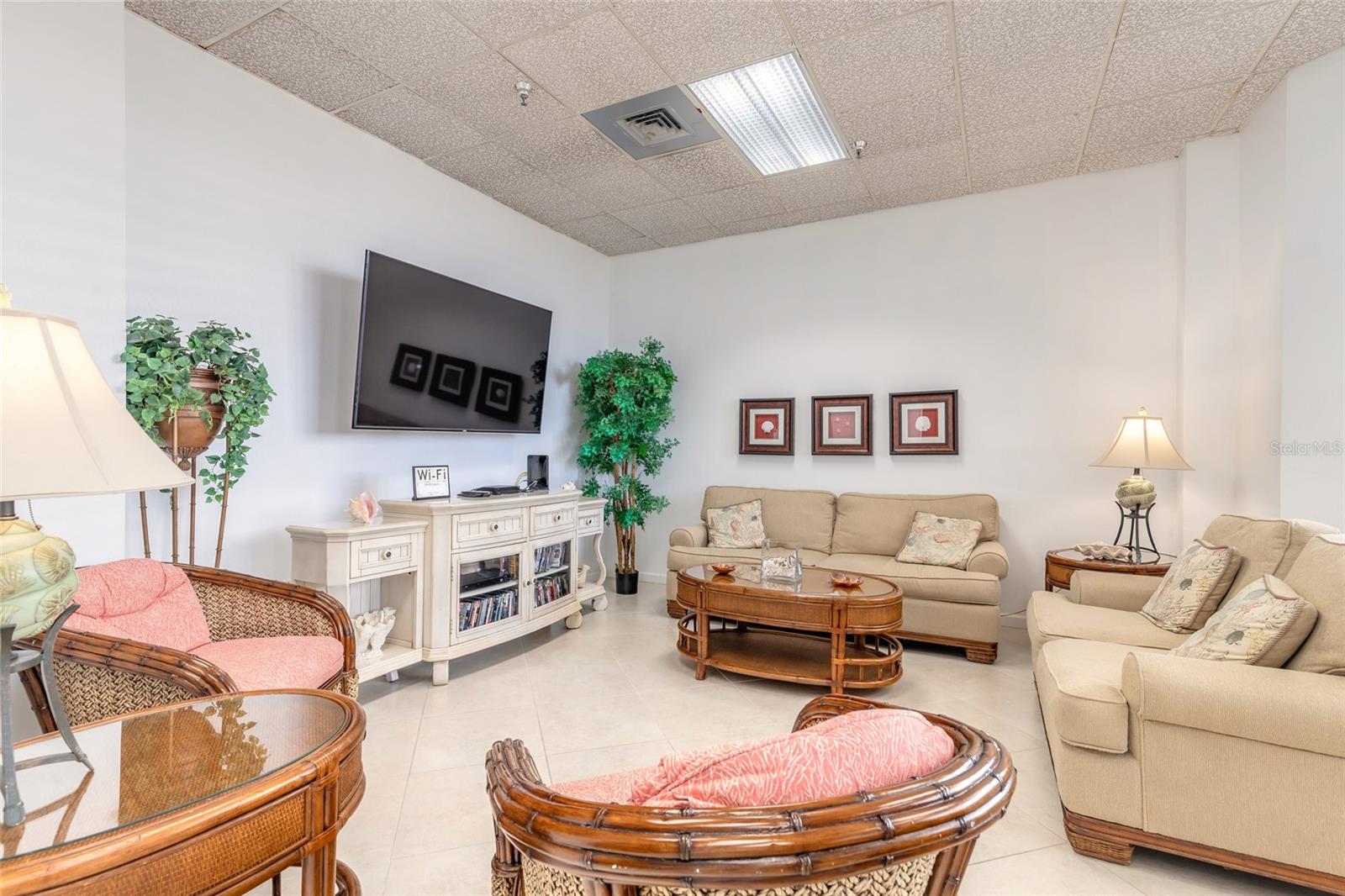 OCEANS ATRIUM CONDO - Residential