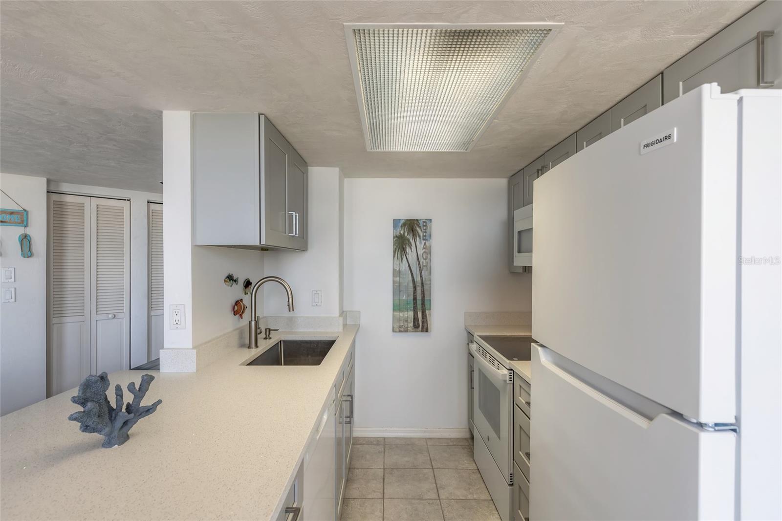 OCEANS ATRIUM CONDO - Residential