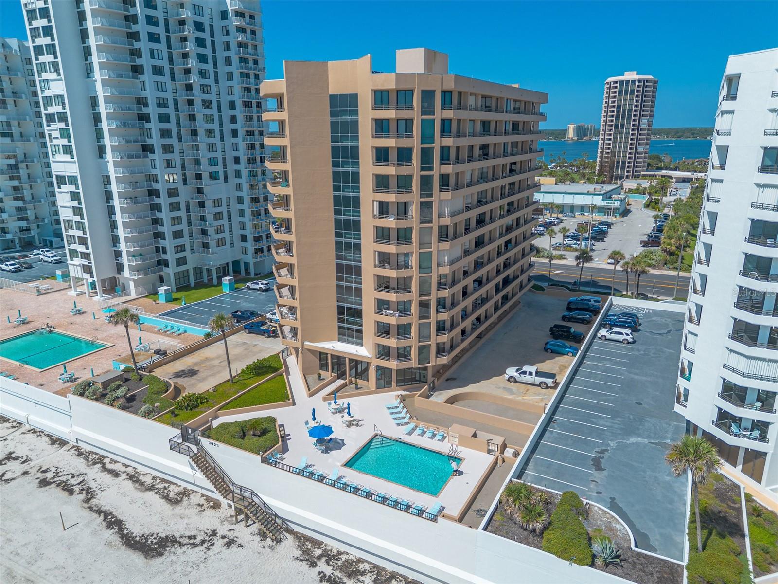 OCEANS ATRIUM CONDO - Residential