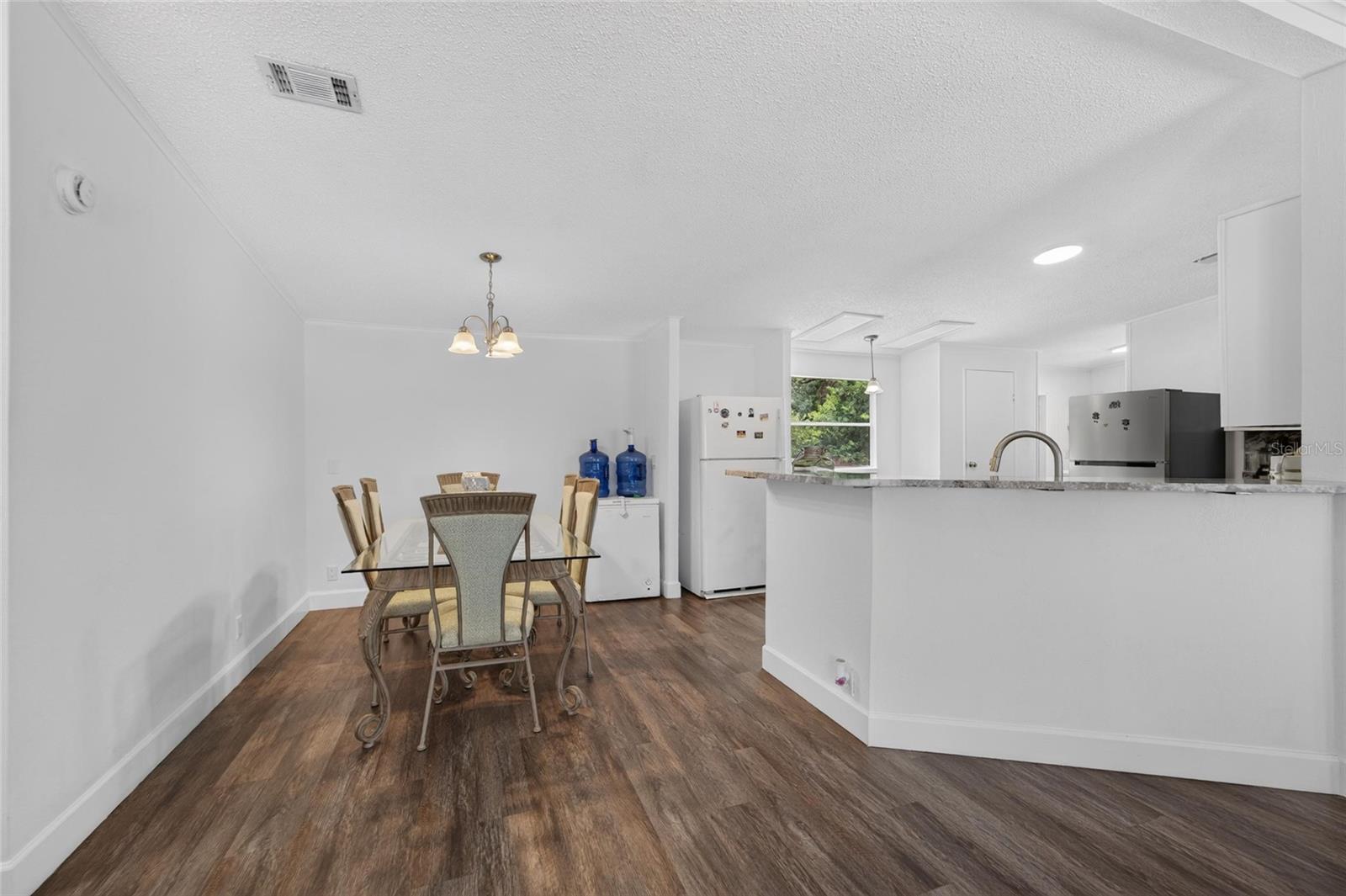 MOON LAKE ESTATES - Residential