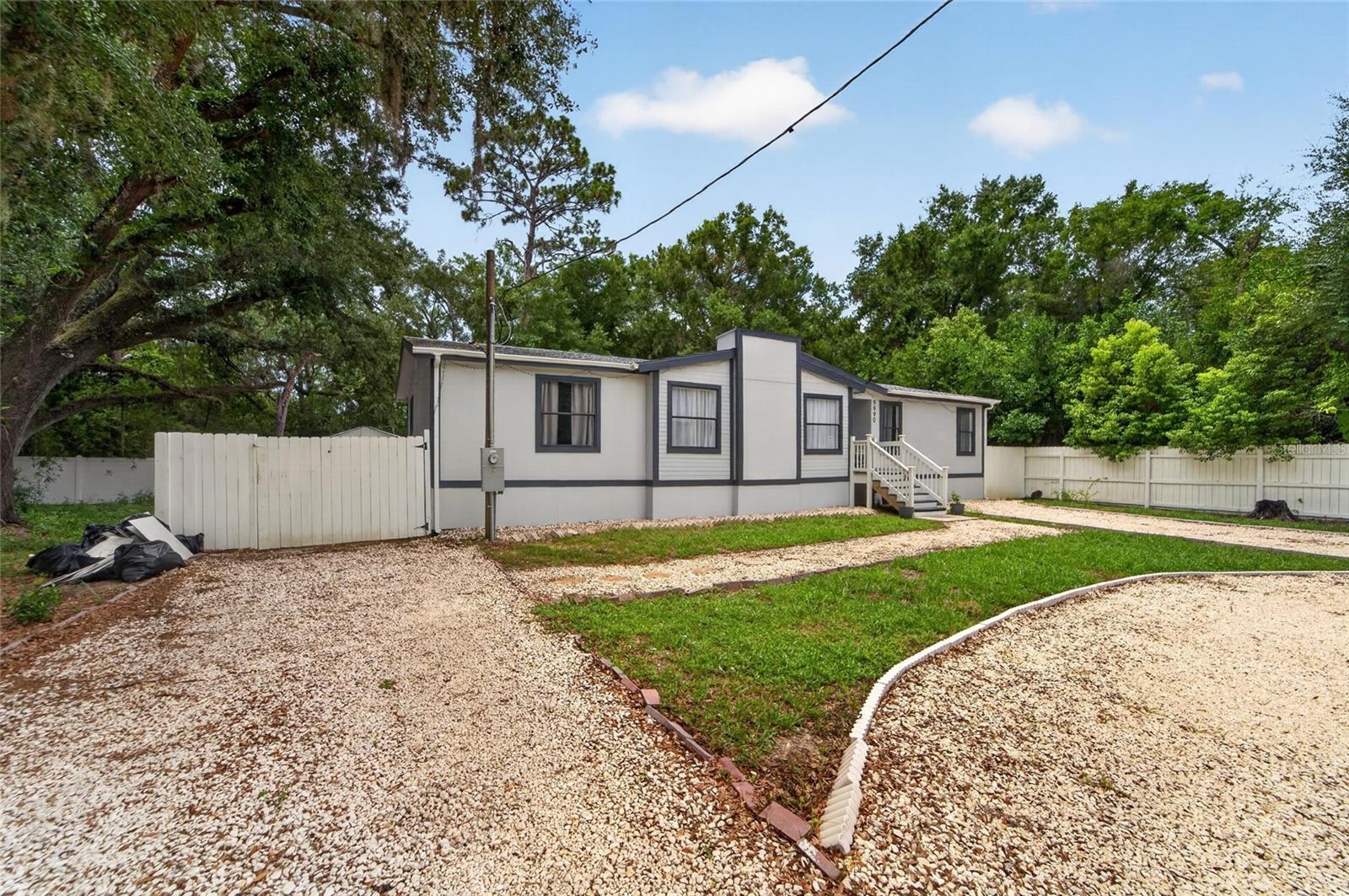 MOON LAKE ESTATES - Residential