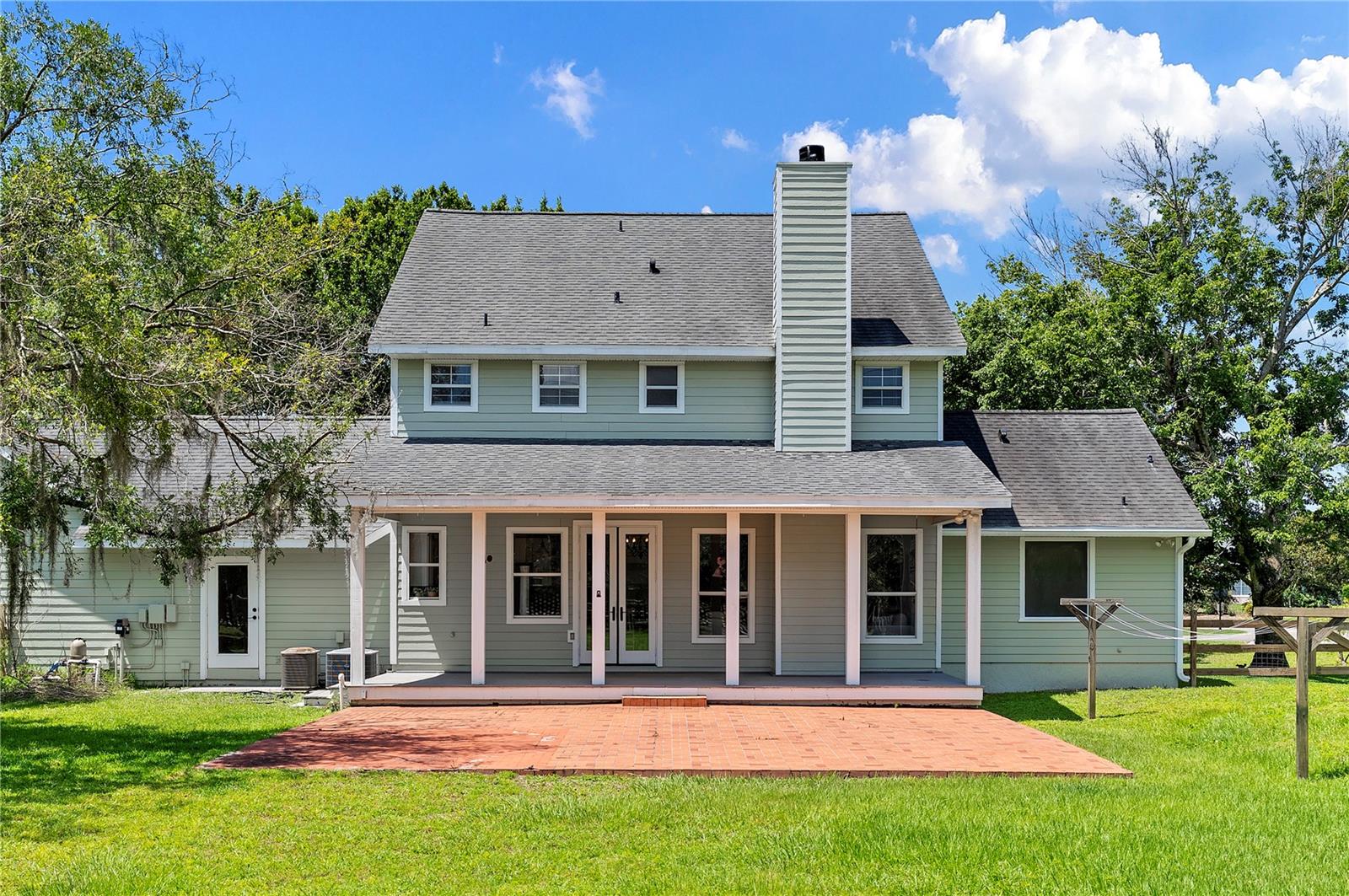 KILLALOE BY THE LAKE - Residential