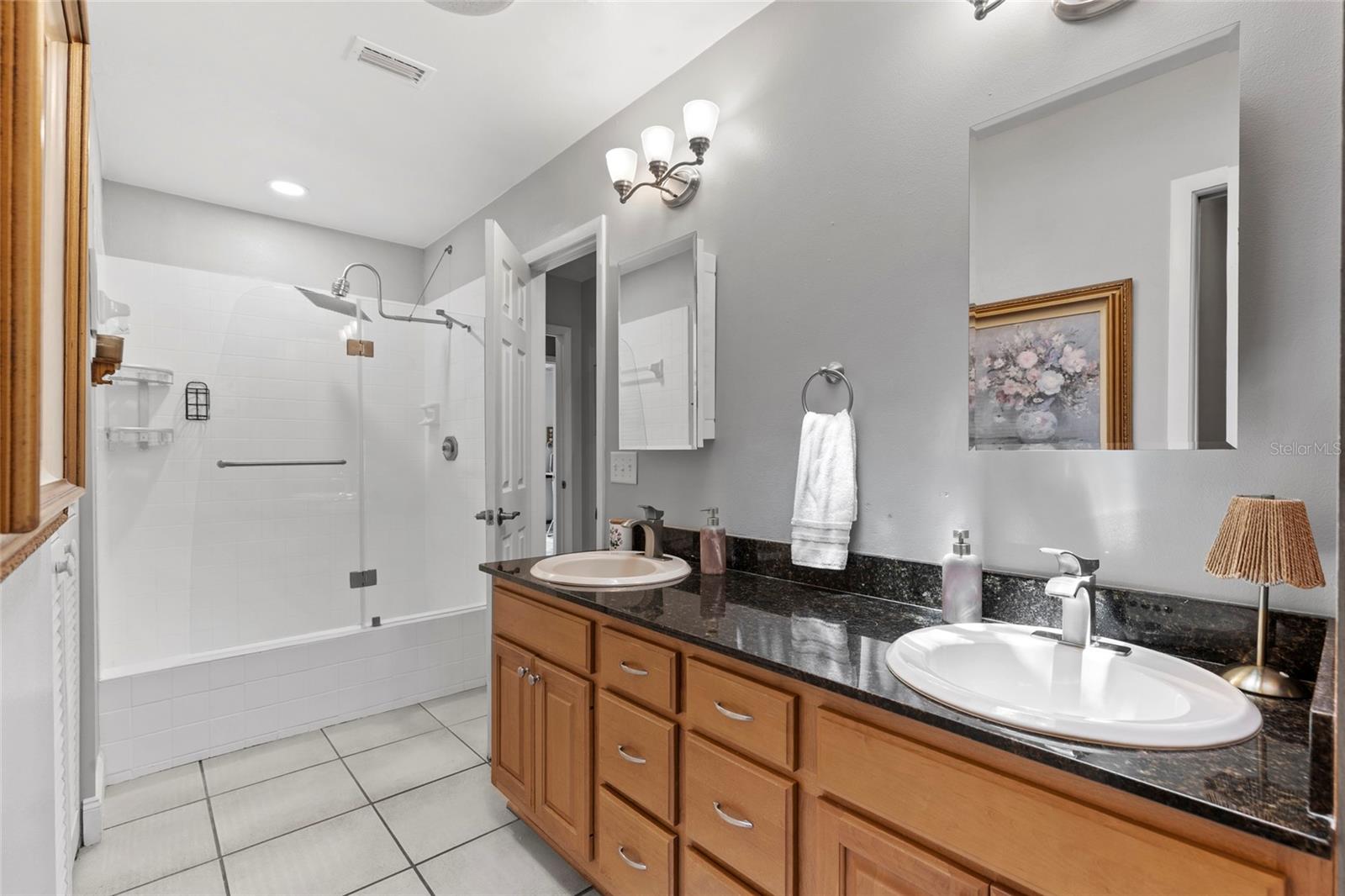 SWEETWATER OAKS II A CONDOMINI - Residential