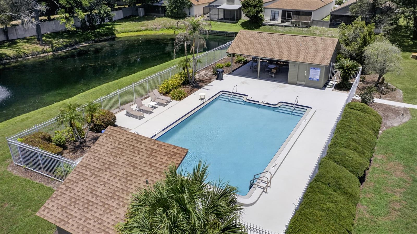 SWEETWATER OAKS II A CONDOMINI - Residential