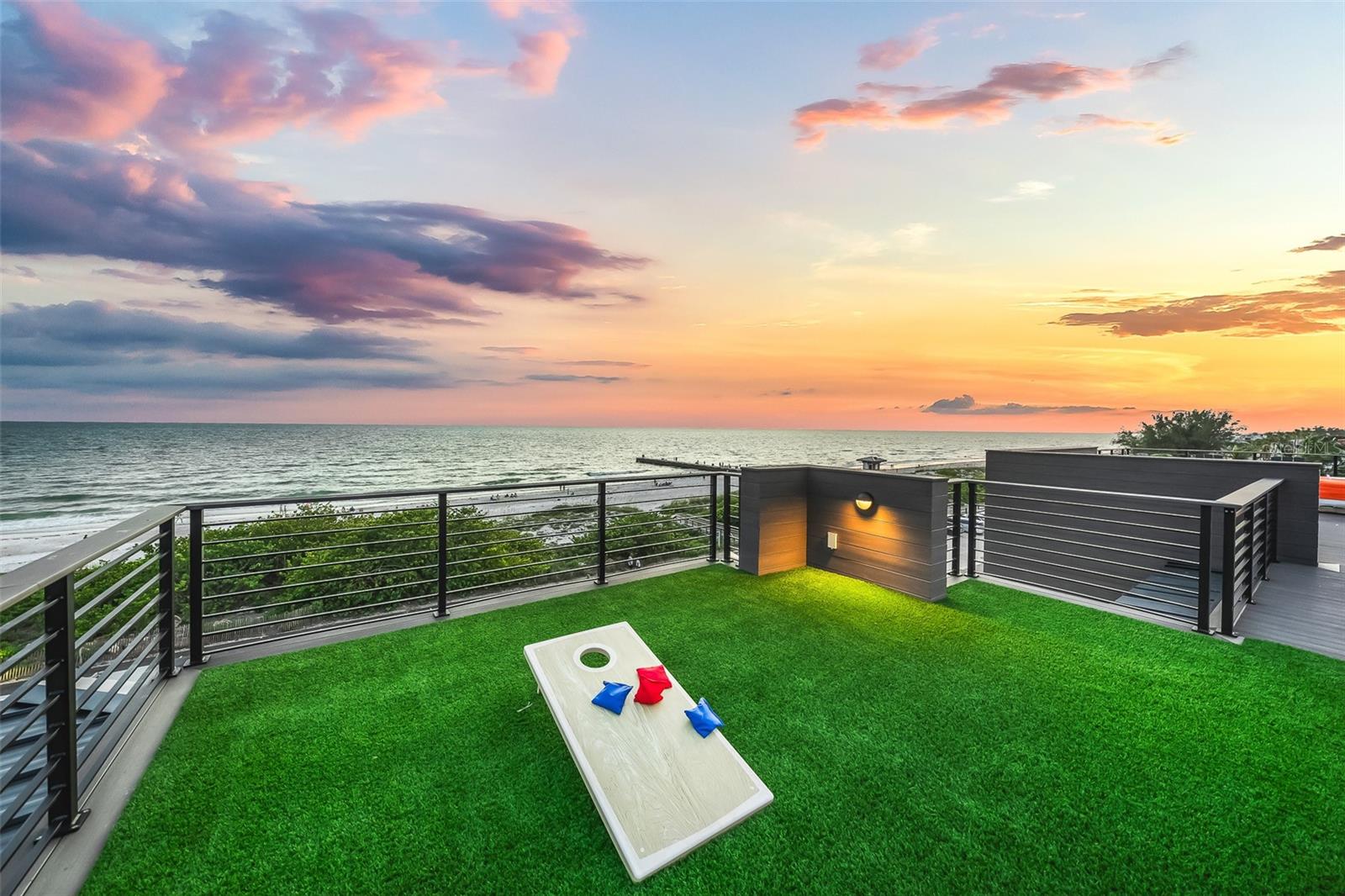 CORTEZ BEACH - Residential