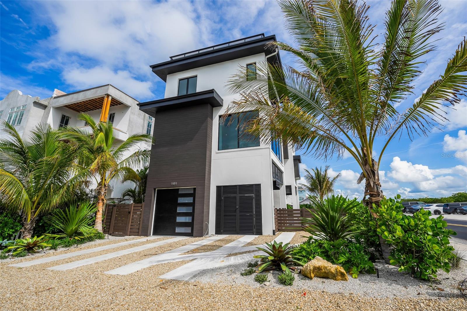 CORTEZ BEACH - Residential