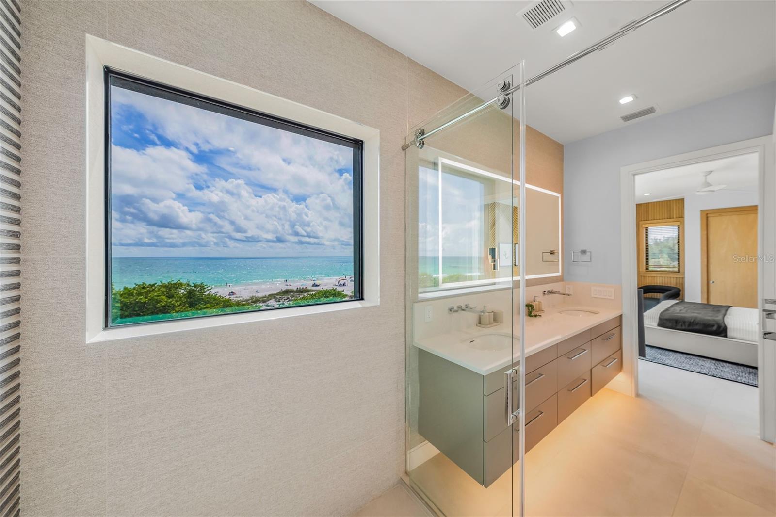 CORTEZ BEACH - Residential