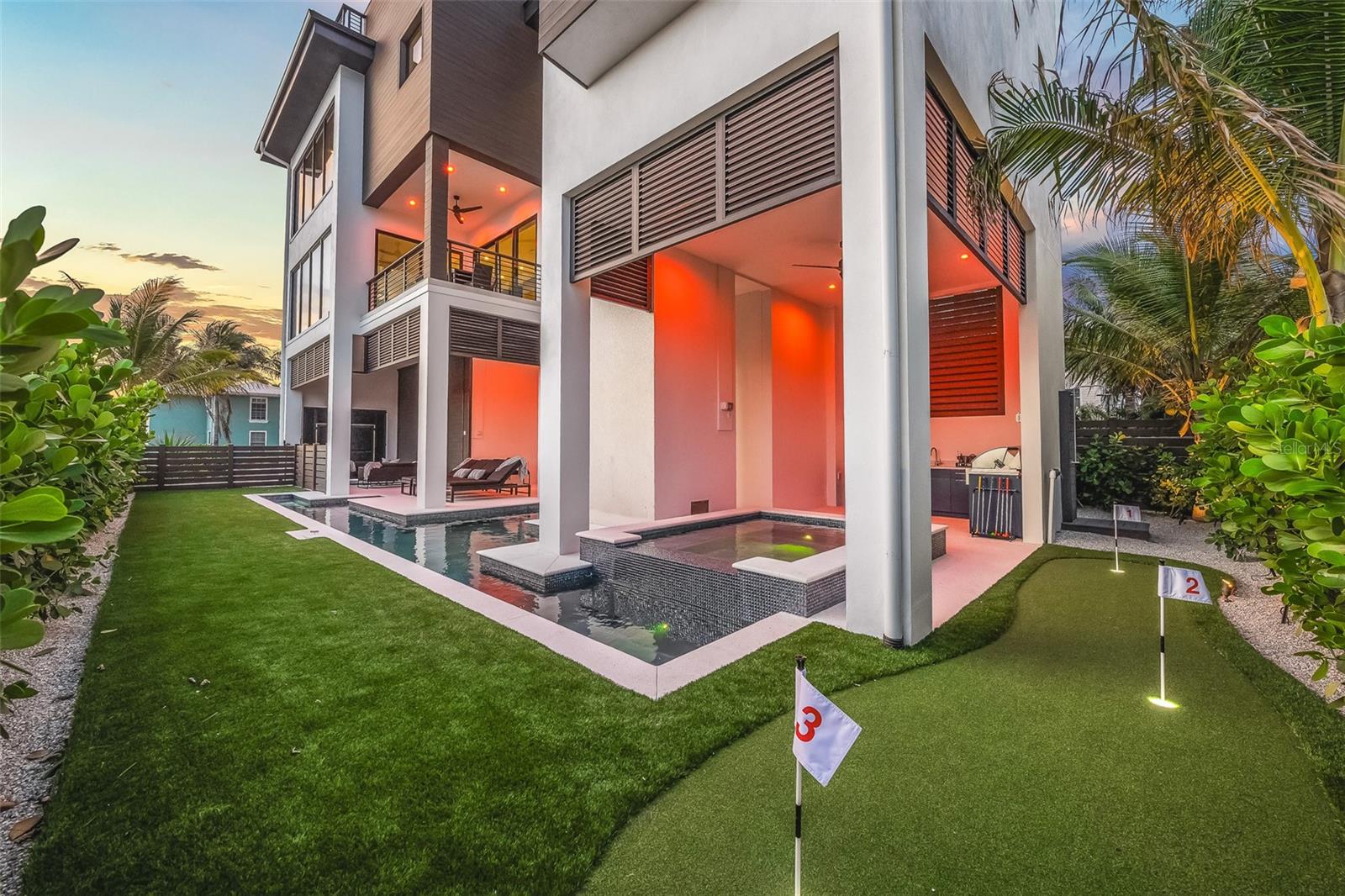 CORTEZ BEACH - Residential