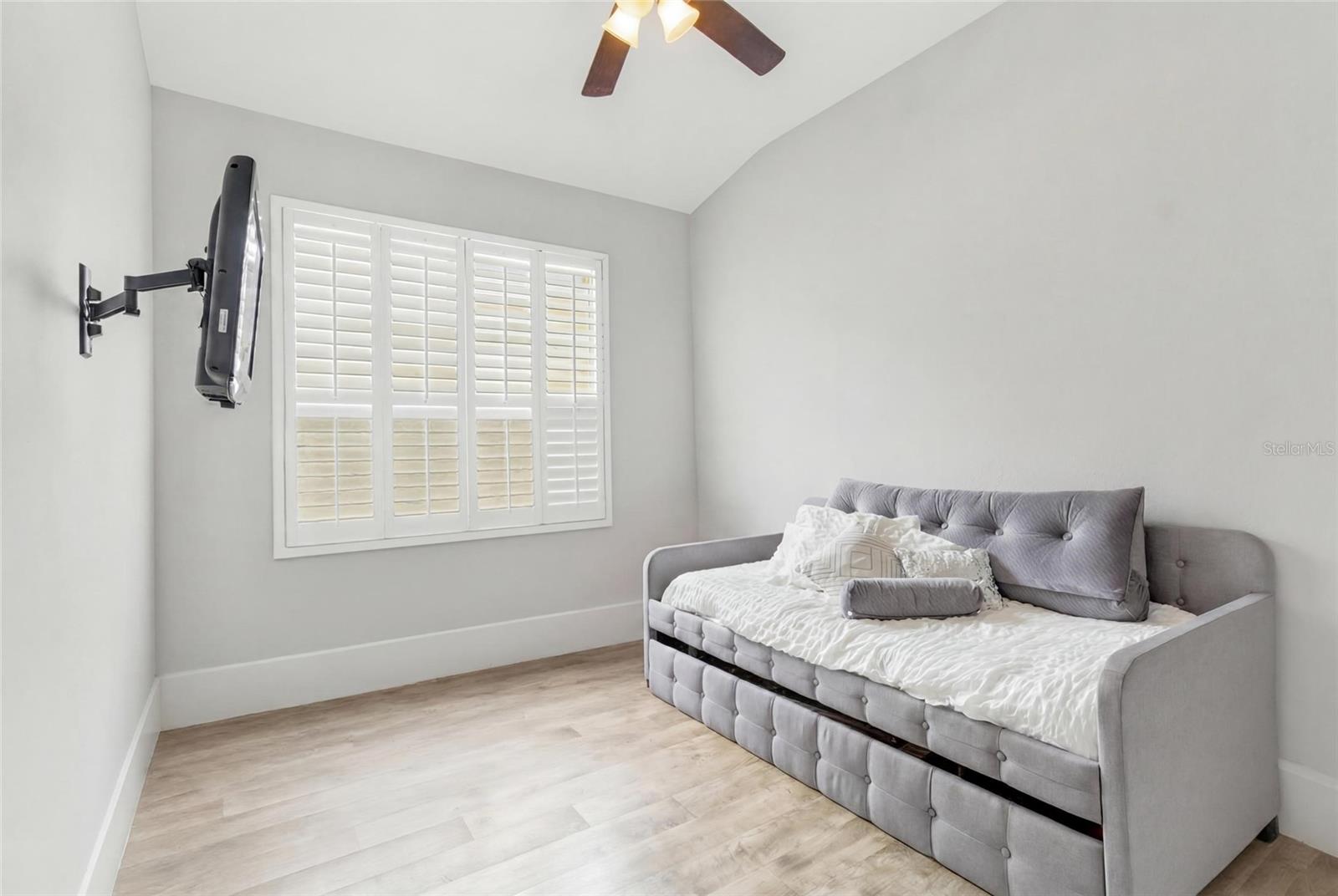 VILLAROSA PH F - Residential