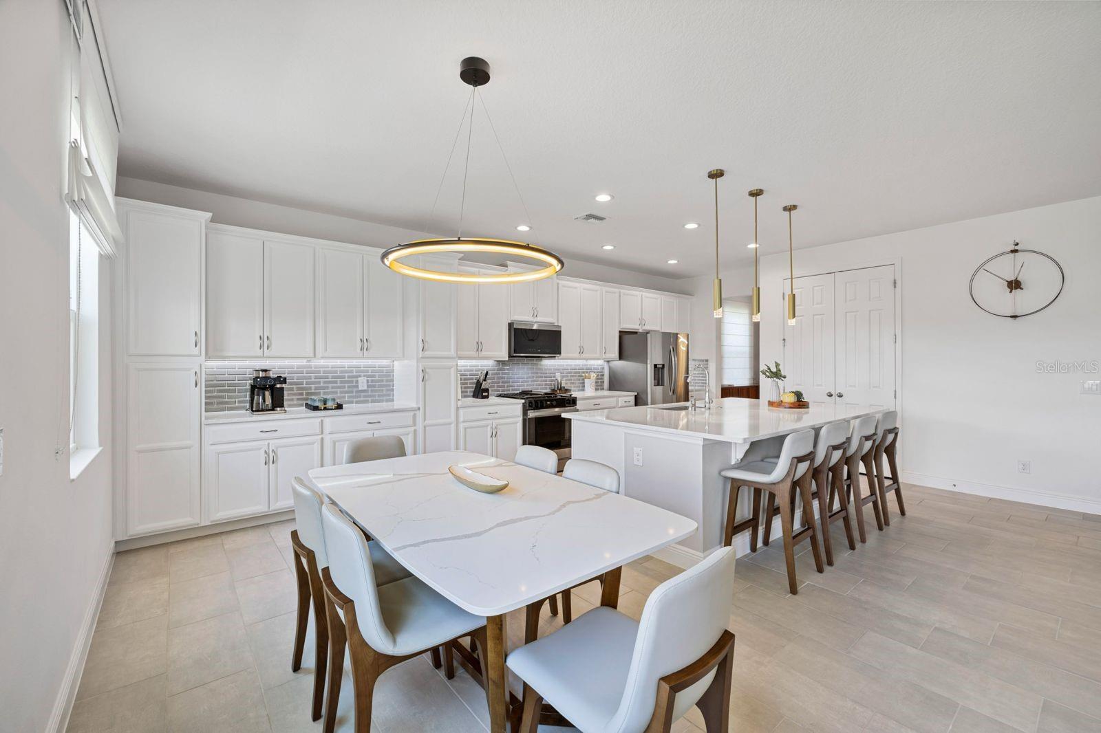 ARDMORE RESERVE PH V - Residential