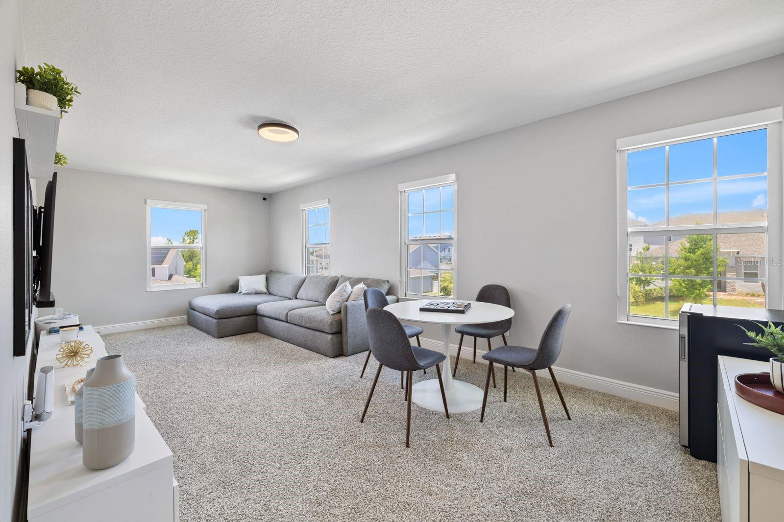 ARDMORE RESERVE PH V - Residential